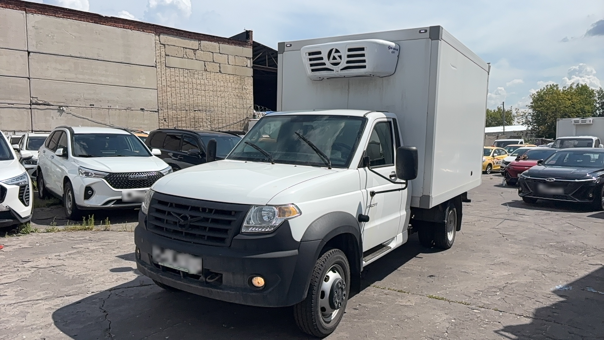 UAZ Фургон-рефрижератор Стандарт двускатный мост 4х2 2.7 5MT — Б/У, 2024 г.