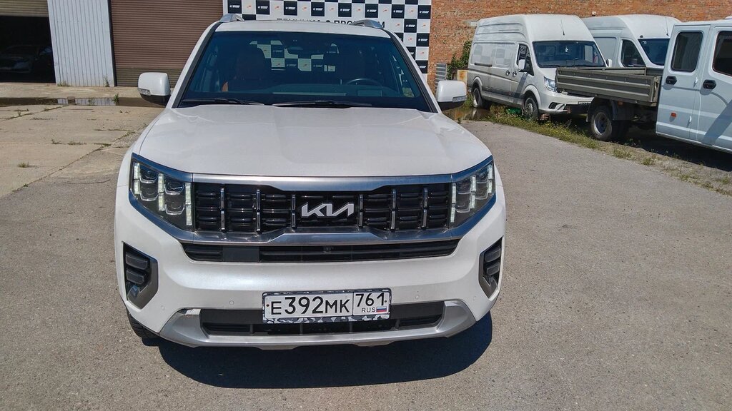 Kia MOHAVE Premium 3.0d 8AT — Б/У, 2023 г.