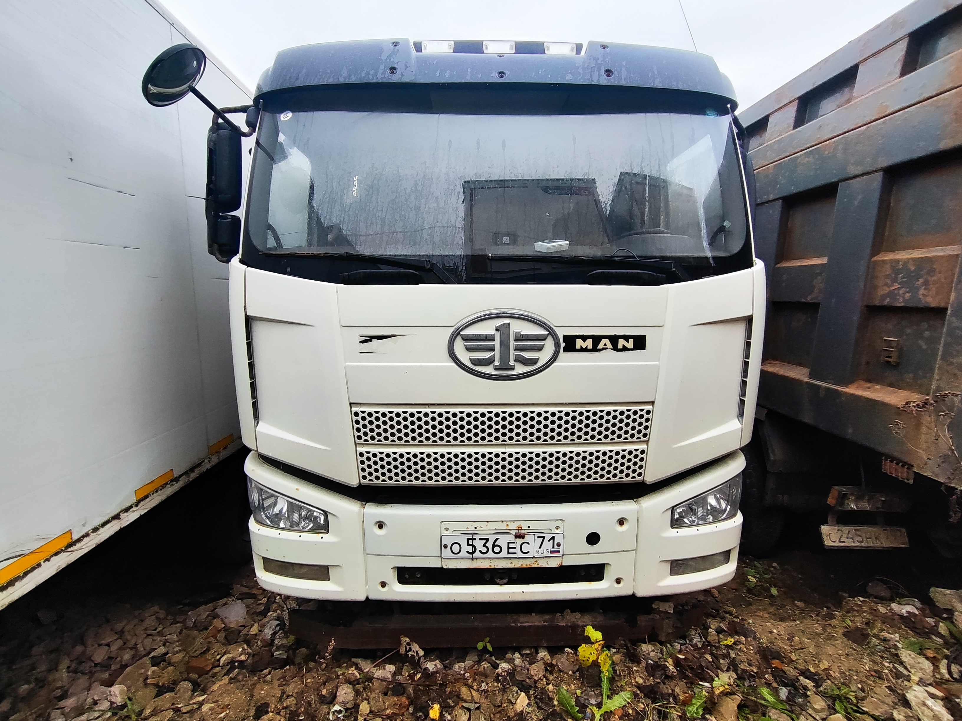 FAW J6 8x4 Самосвал СА3310Р66K24T4E5 — Б/У, 2022 г.