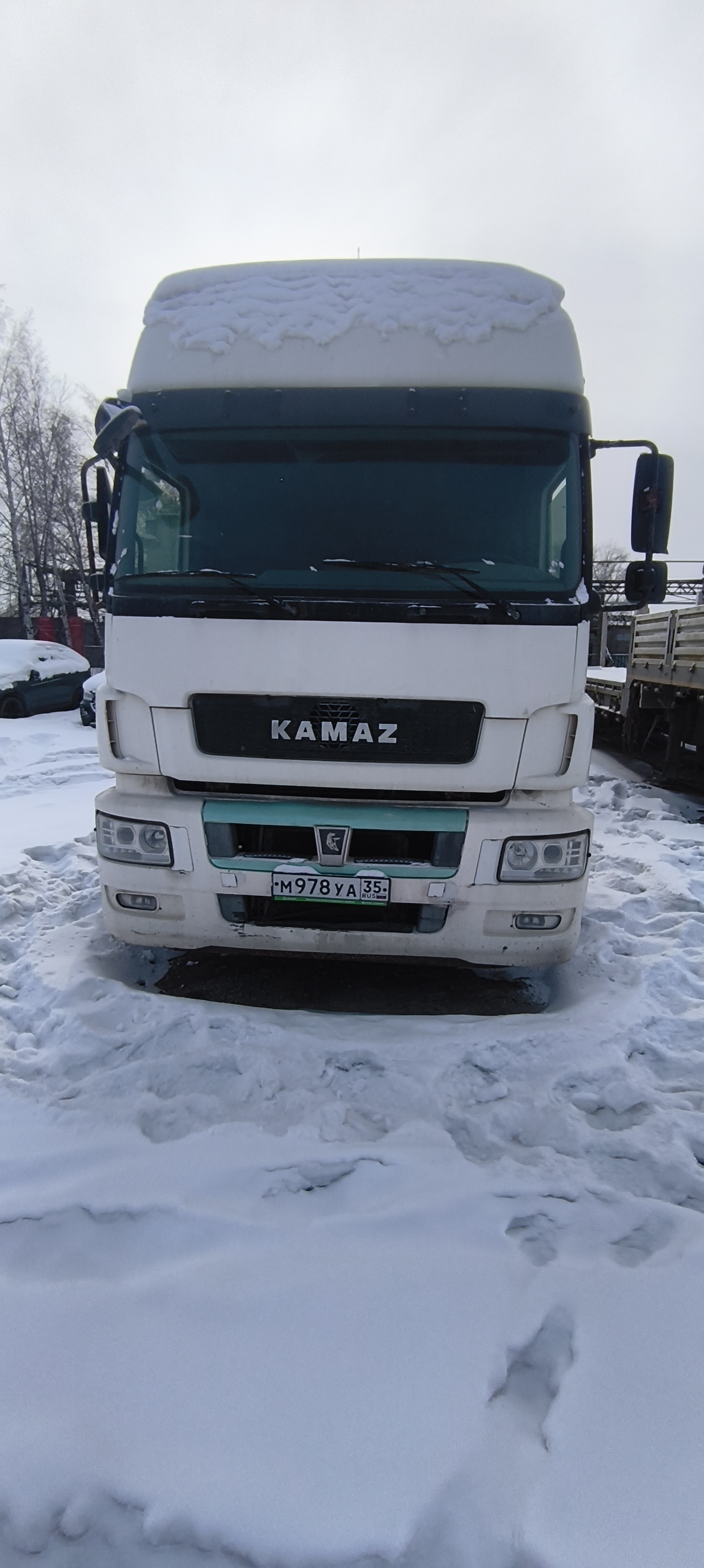 КамАЗ 5490 4x2 Седельный тягач 5490-014-87 — Б/У, 2015 г.