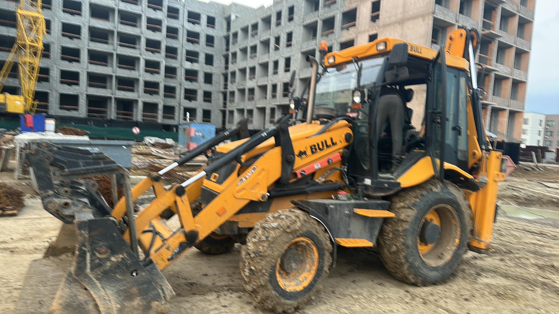 Bull (Qingzhou Huizhong Machinery Co., Ltd) HD100 — Б/У, 2023 г. (Тюмень, новый)