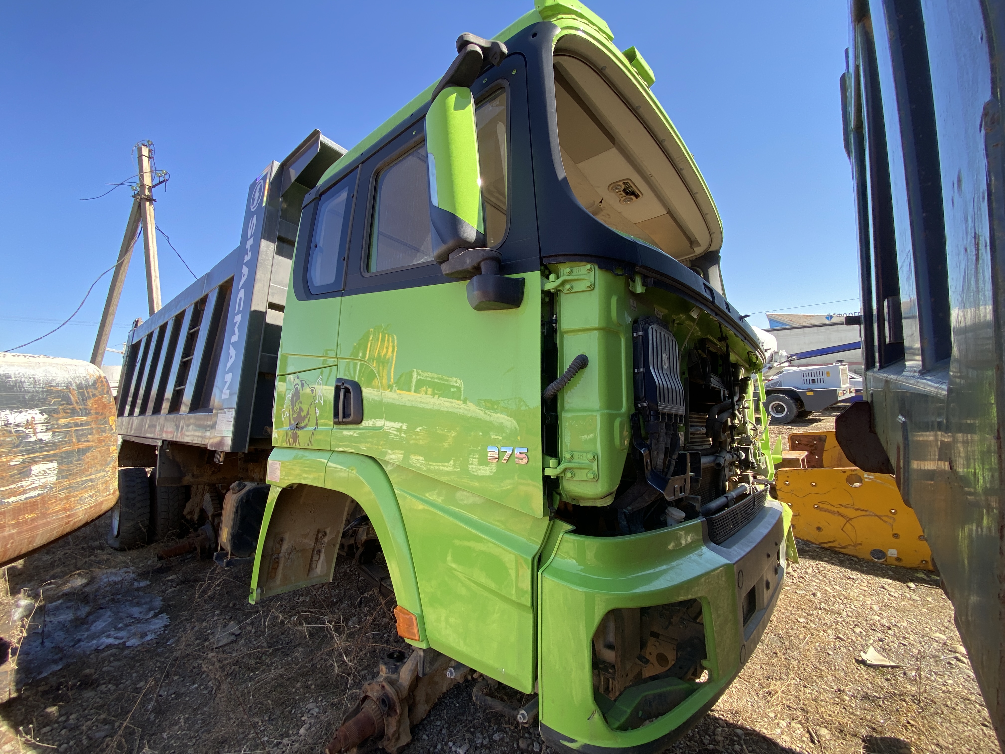 Shacman (Shaanxi) SX 6x6 Самосвал SX32586T385 — Б/У, 2023 г.