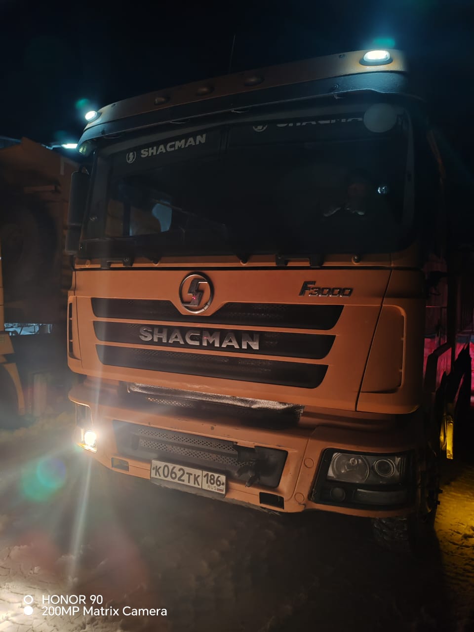 Shacman (Shaanxi) SX 6x4 Самосвал SX3258DT384C — Б/У, 2022 г.