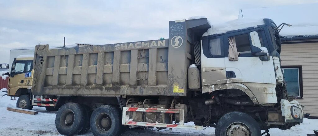 Shacman (Shaanxi) SX 6x4 Самосвал SX32586V384 — Б/У, 2022 г.