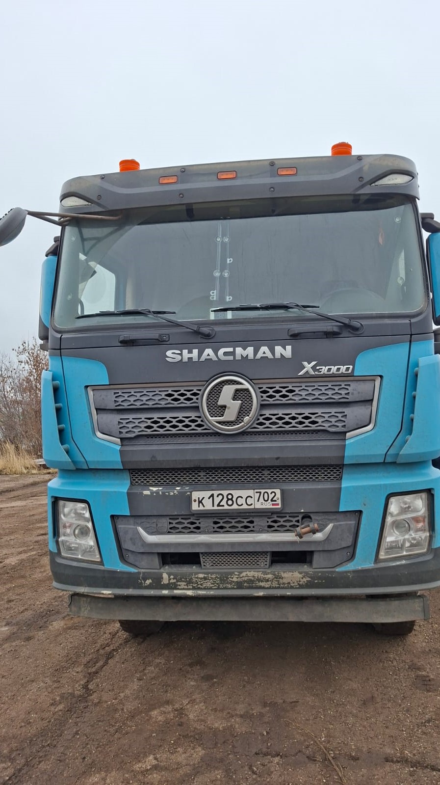 Shacman (Shaanxi) SX 6x6 Седельный тягач SX42586W385C — Б/У, 2023 г.