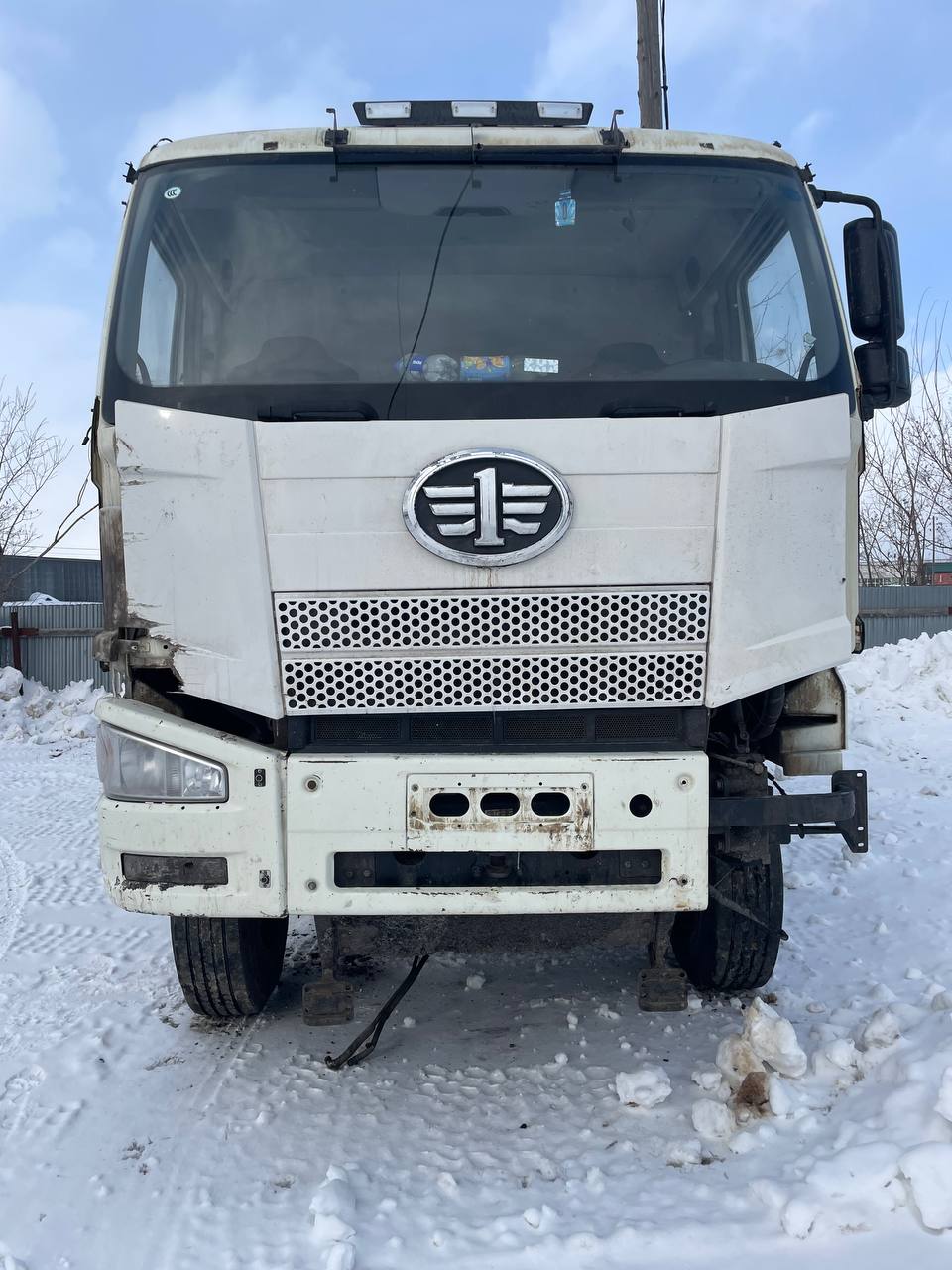 FAW J6 8x4 Самосвал CA3310P66K24T4E5 — Б/У, 2023 г.