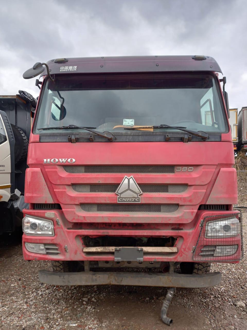 Howo ZZ 8x4 Самосвал ZZ3407S3867E — Б/У, 2023 г.