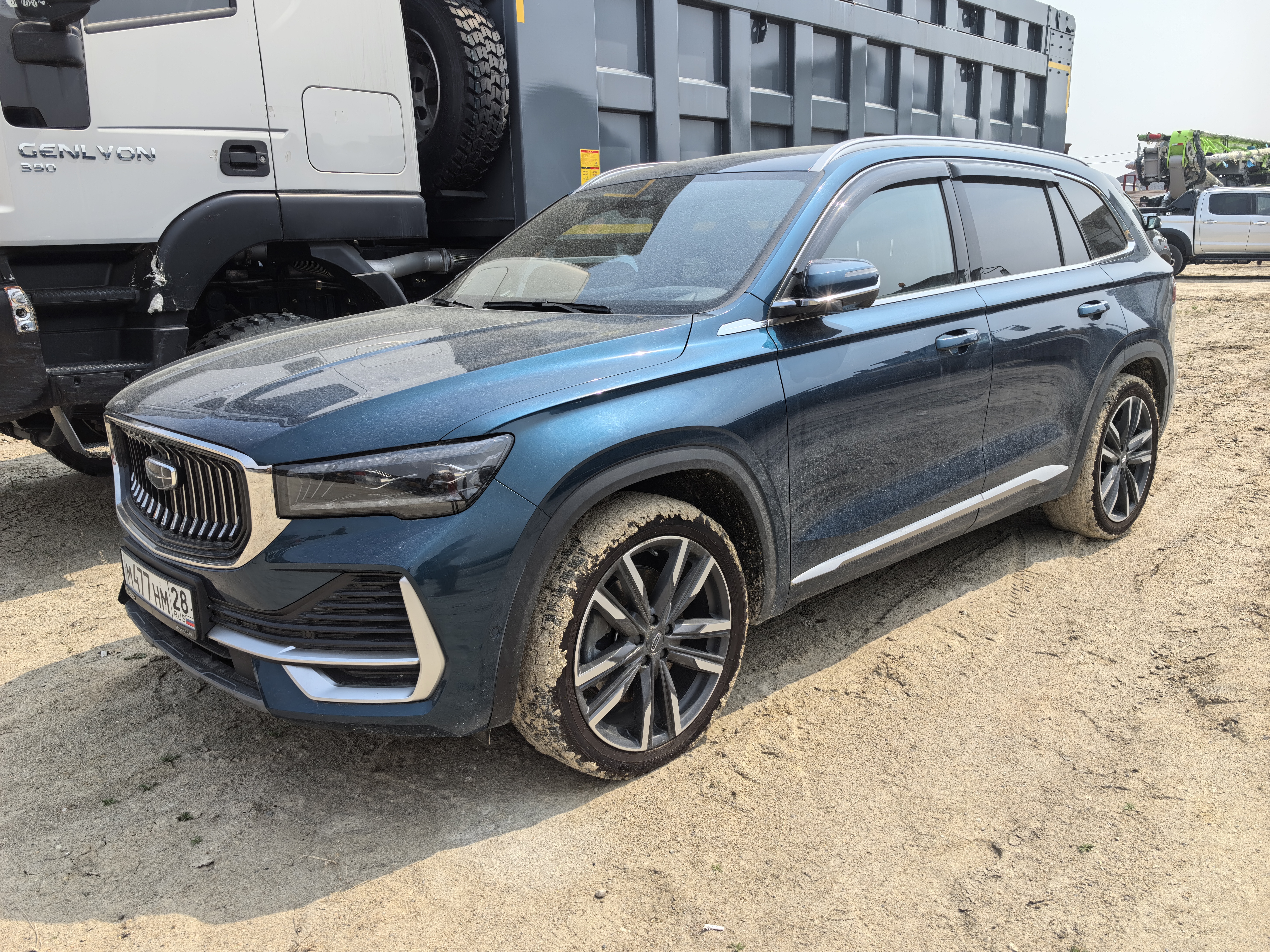GEELY Flagship 2.0T (238 hp) 8AT 4WD — Б/У, 2024 г.