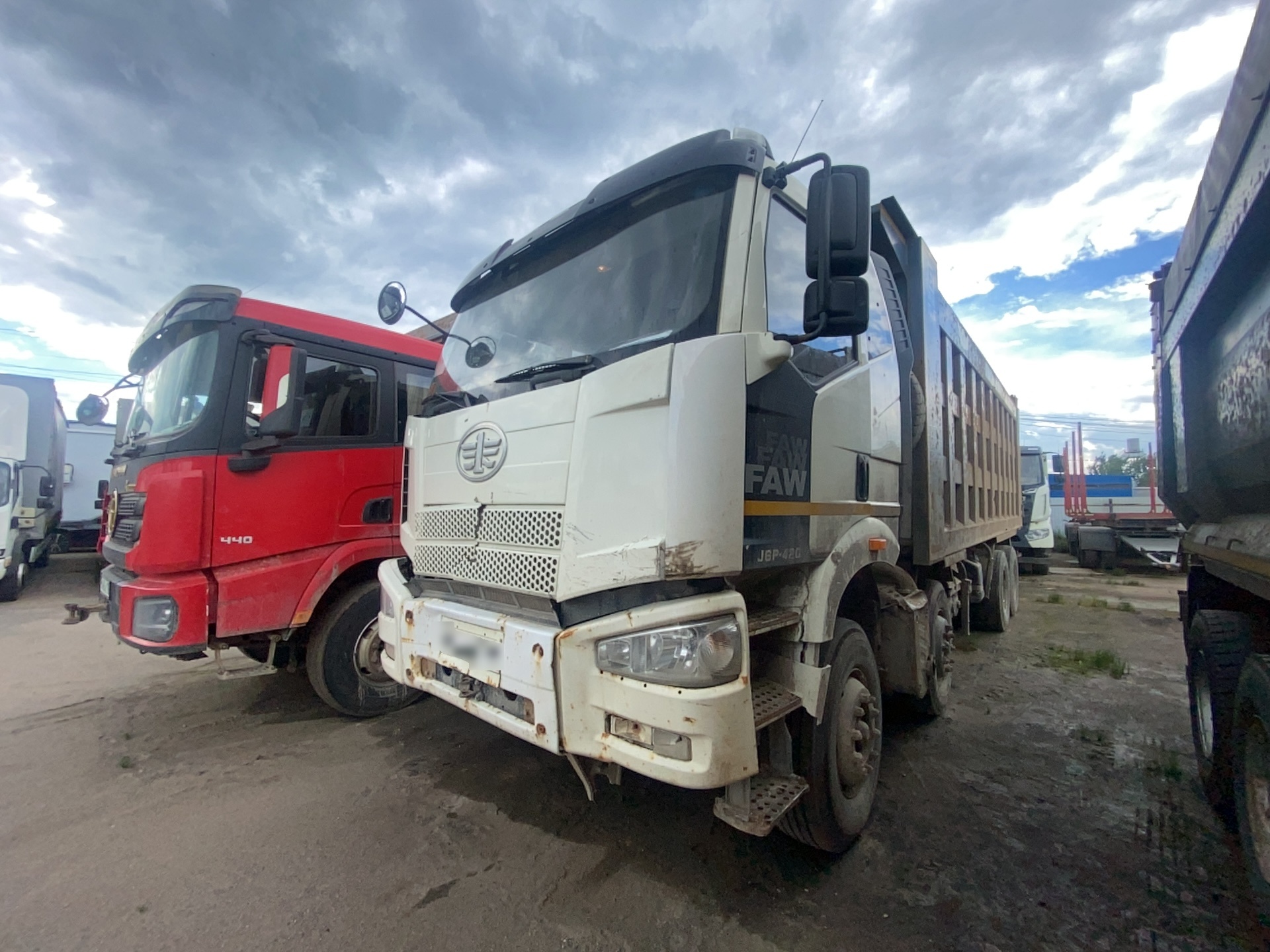 FAW СА3310Р66K24T4E5 — Б/У, 2023 г.