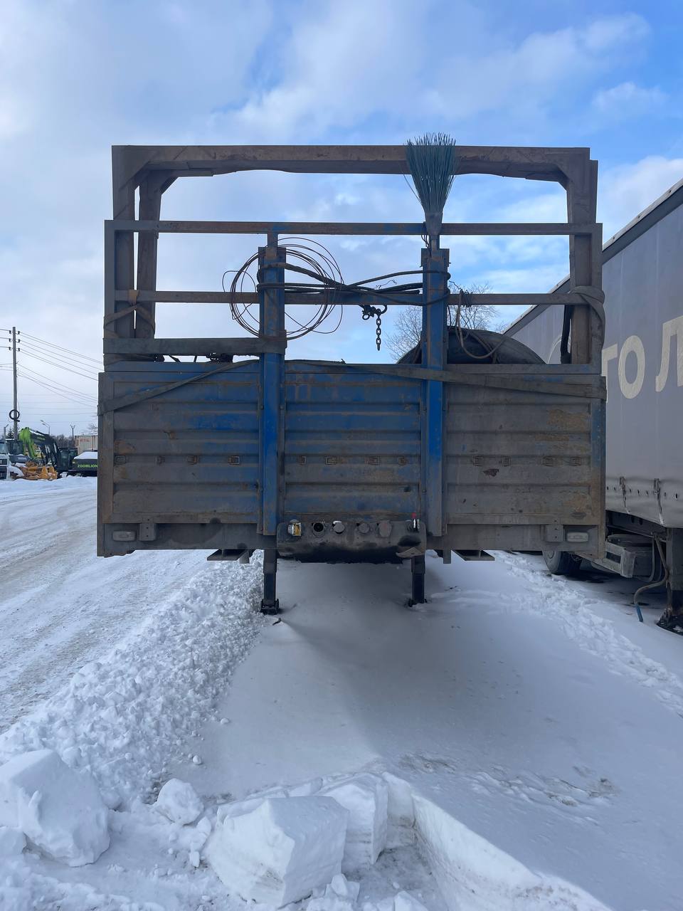 Туймазинский завод автобетоновозов 5885 Полуприцеп бортовой 588513 — Б/У, 2023 г.