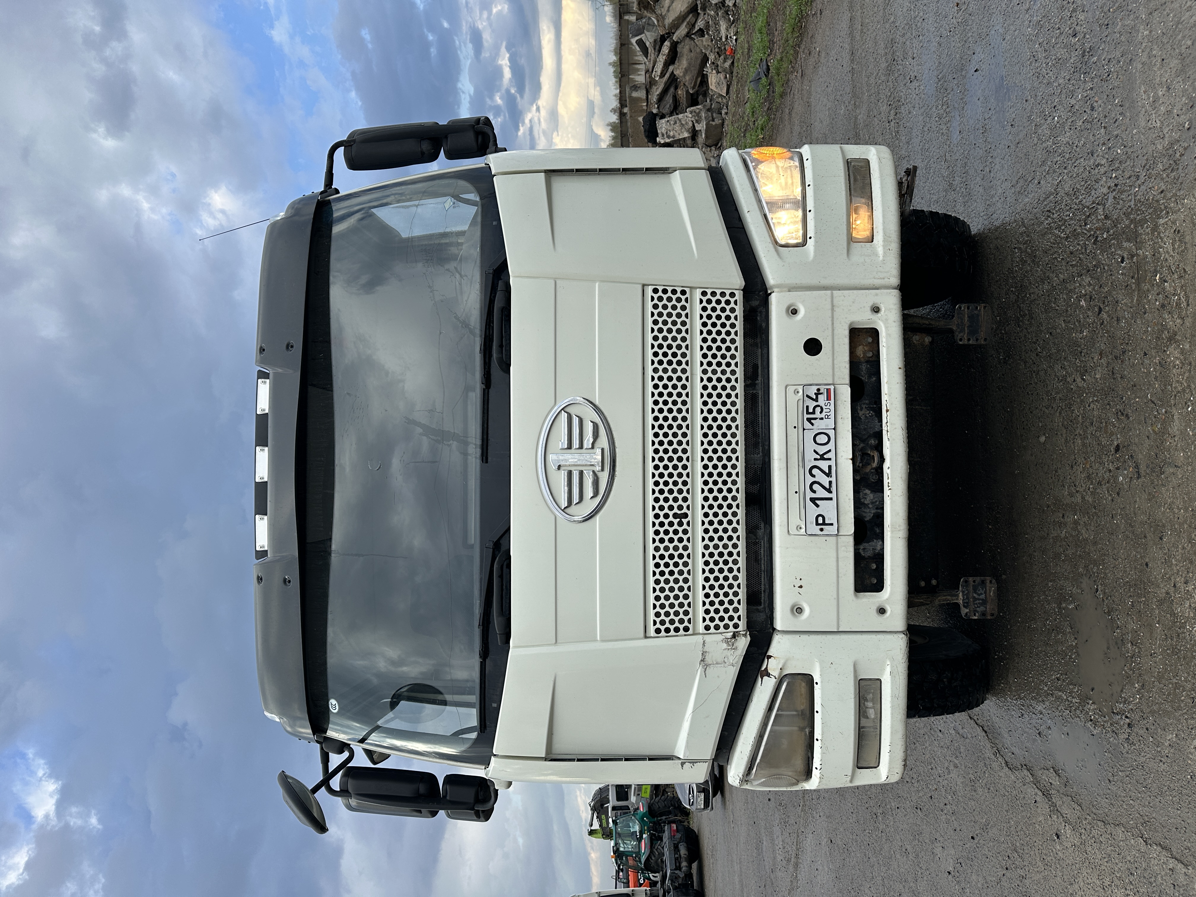 FAW J6 8x4 Самосвал СА3310Р66K24T4E5 — Б/У, 2023 г.