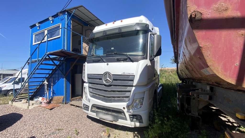MERCEDES-BENZ Actros 4x2 Седельный тягач — Б/У, 2021 г.