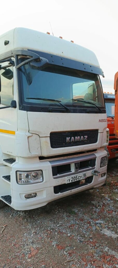 КамАЗ М1840 4x2 Седельный тягач 5490-S5 — Б/У, 2021 г.