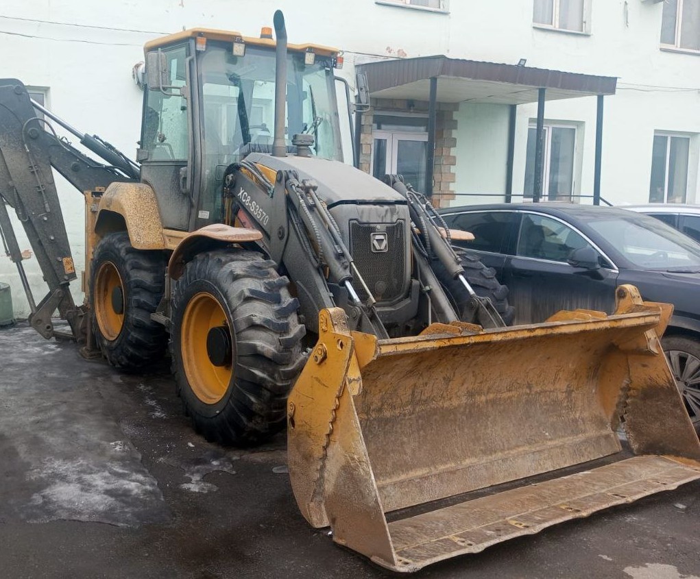 XCMG XC8-S3570 — Б/У, 2023 г.