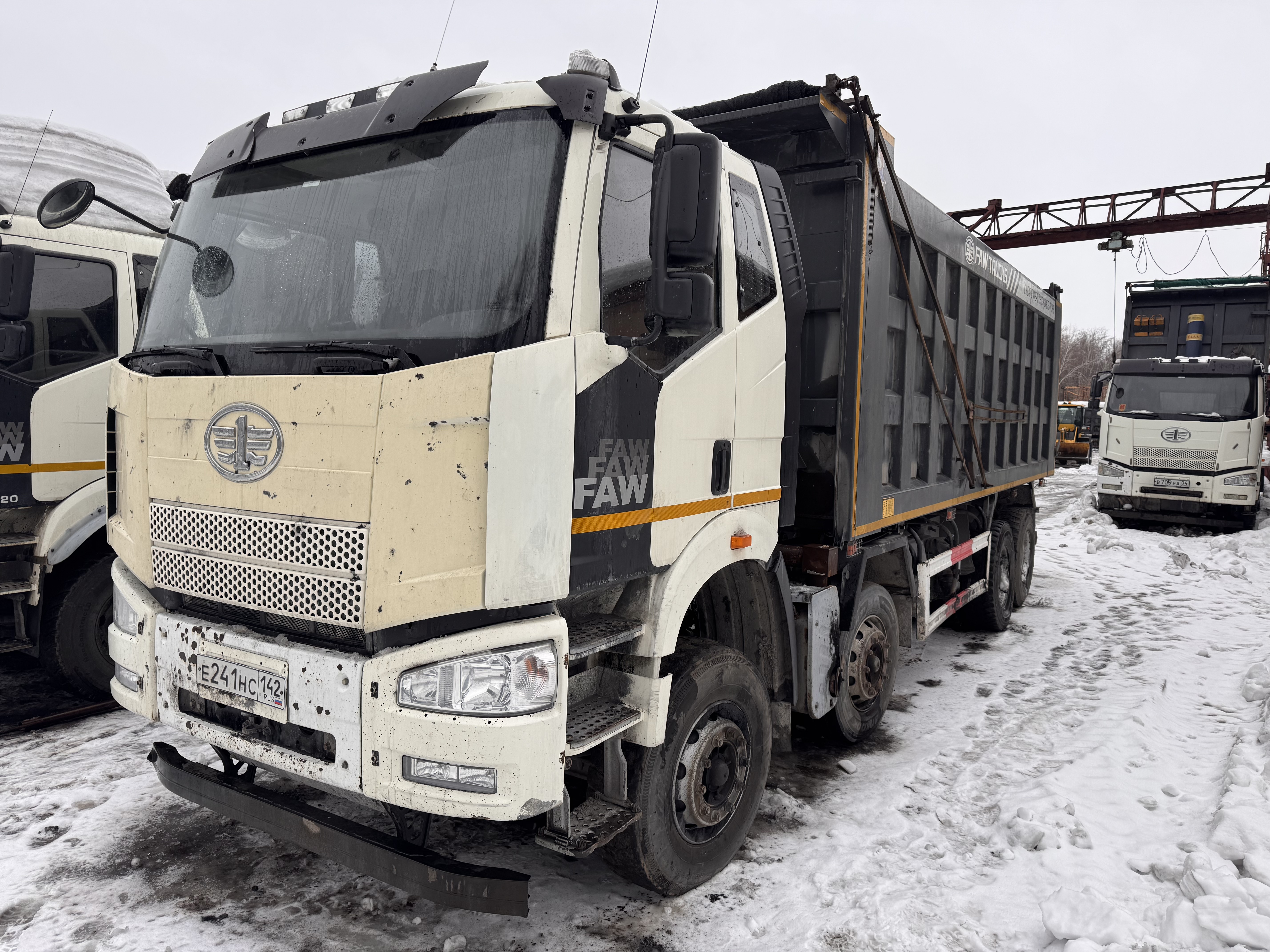 FAW J6* 8x4 Самосвал — Б/У, 2023 г.