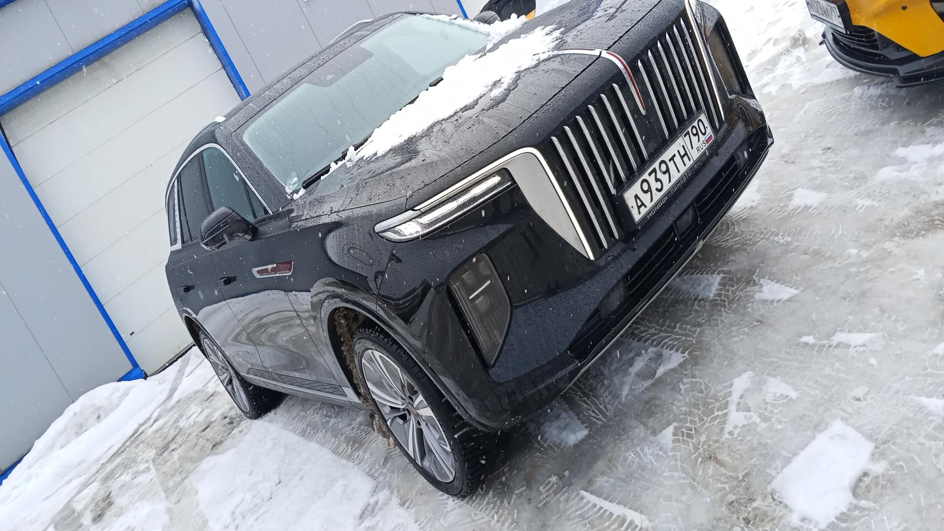 Hongqi E-HS9 — Б/У, 2023 г. (Балашиха, 20138 км)
