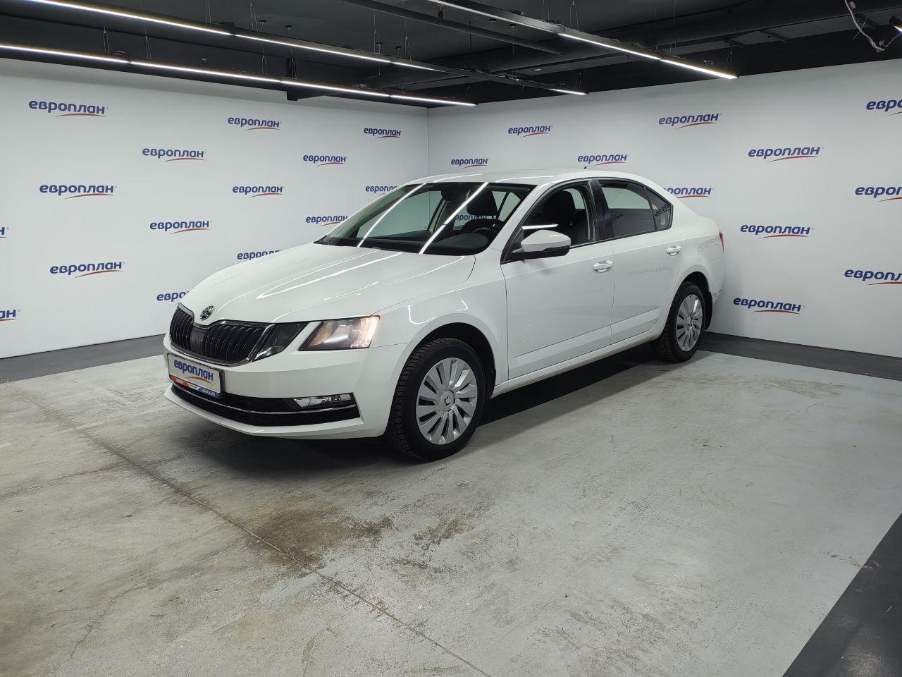 Skoda Octavia — Б/У, 2020 г. (Москва, 26136 км)
