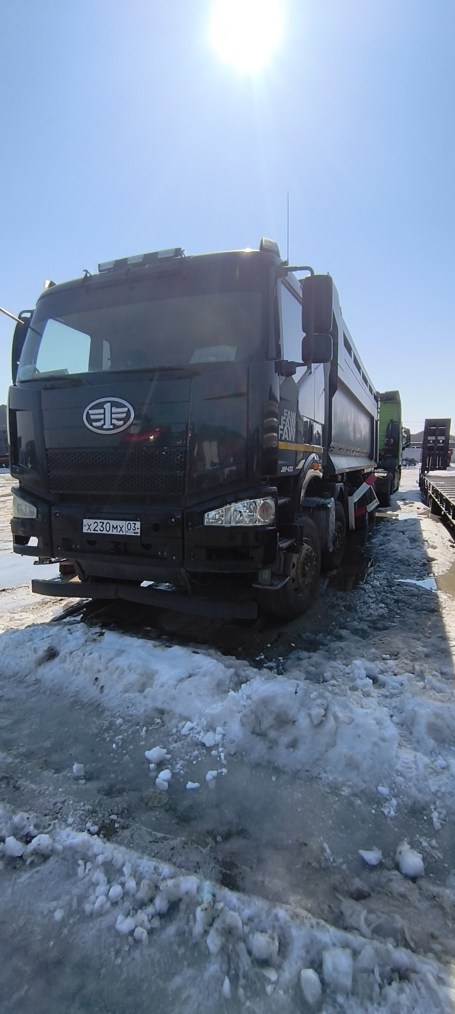 FAW J6 8x4 Самосвал CA3310P66K24T4E5 — Б/У, 2023 г.