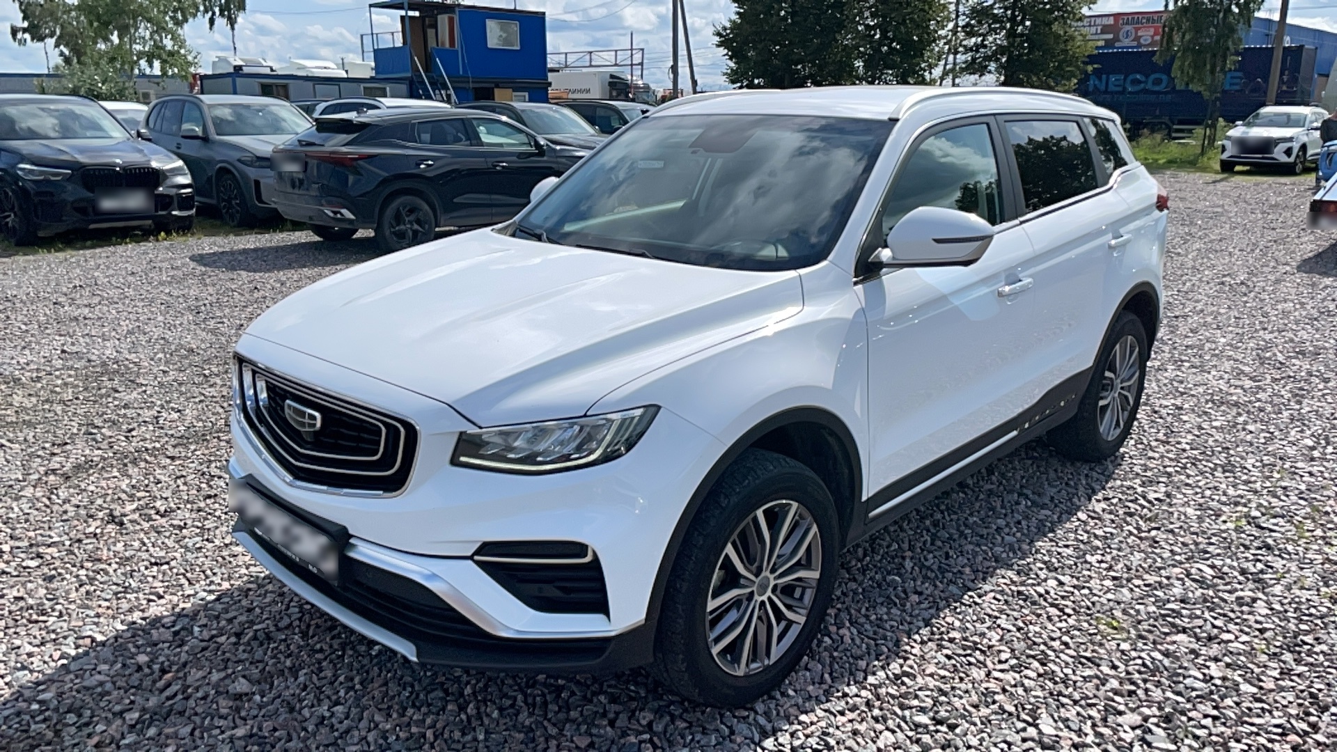 GEELY Luxury 1.5T 6AT 2WD — Б/У, 2023 г.