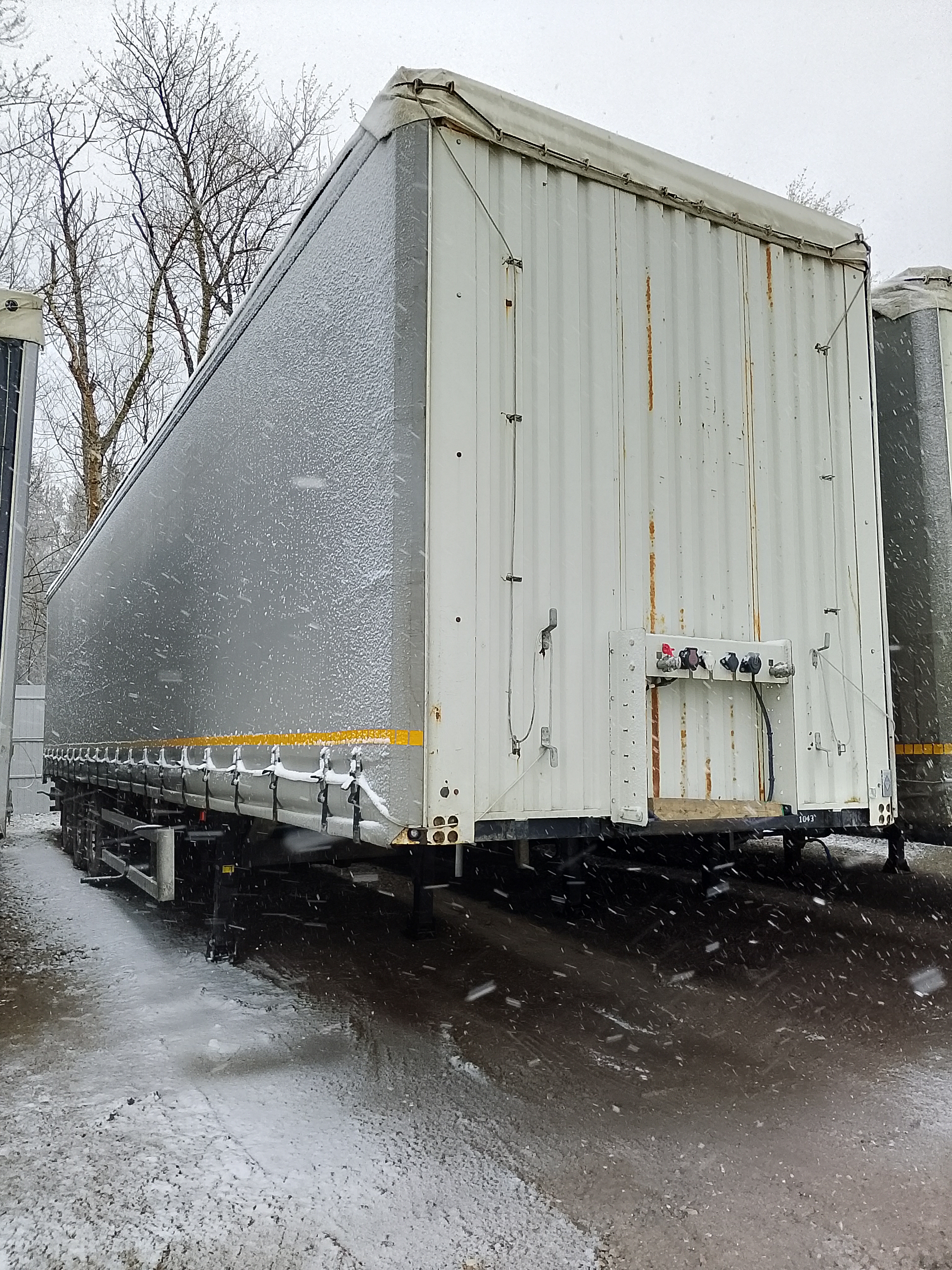Туймазинский завод автобетоновозов 5885 Полуприцеп шторный 588510 — Б/У, 2023 г.