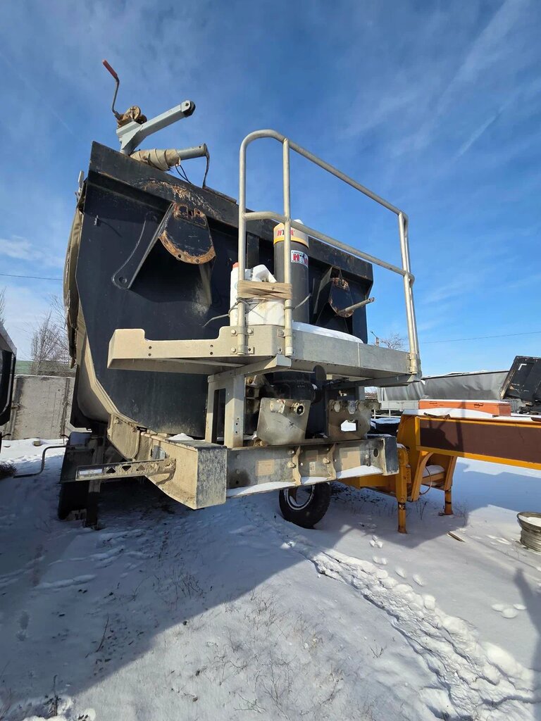 Grunwald 9453 Полуприцеп самосвальный 9453-0000010-50 — Б/У, 2021 г.