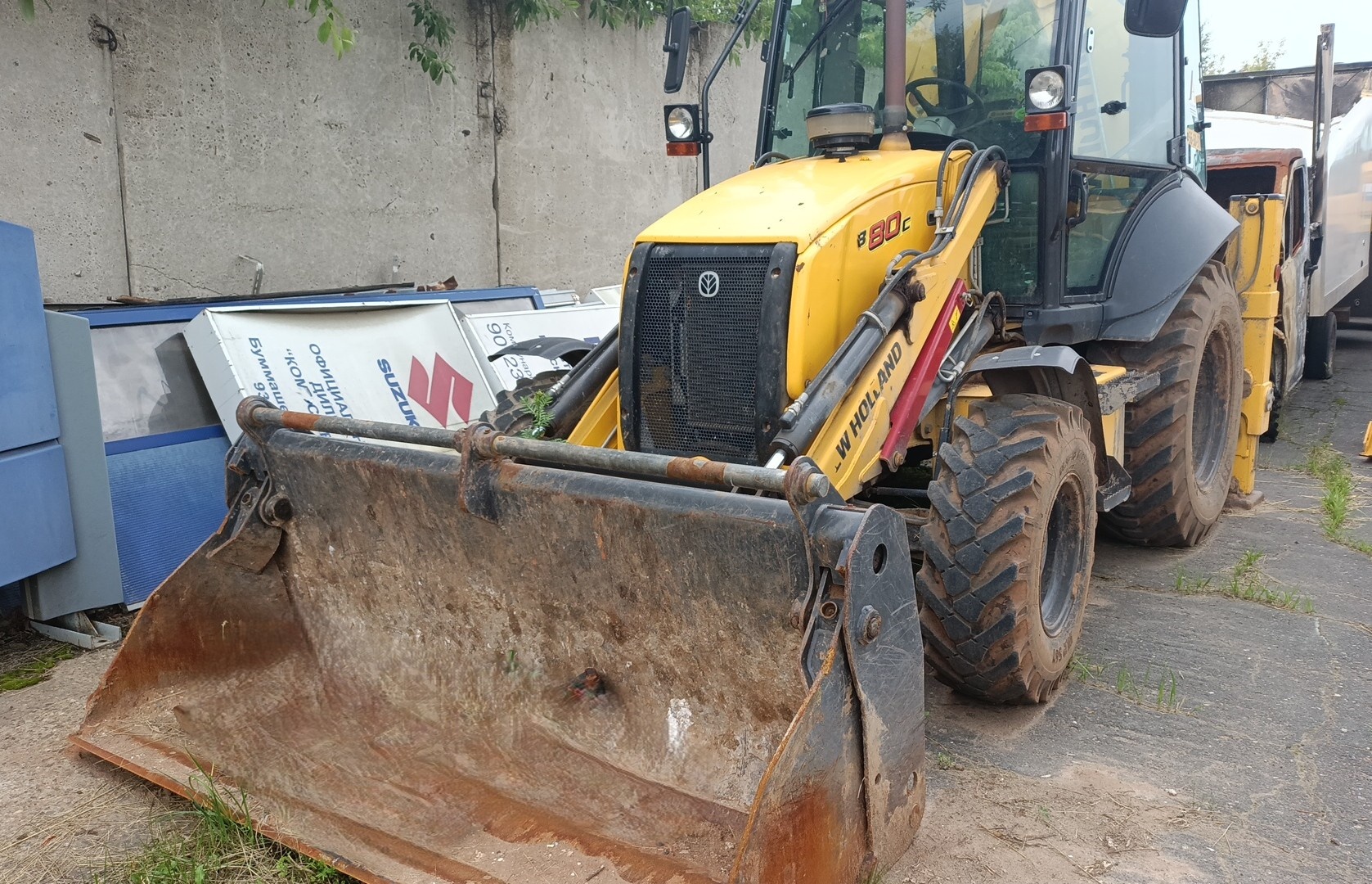 NEW HOLLAND B80B Экскаватор-погрузчик — Б/У, 2023 г.