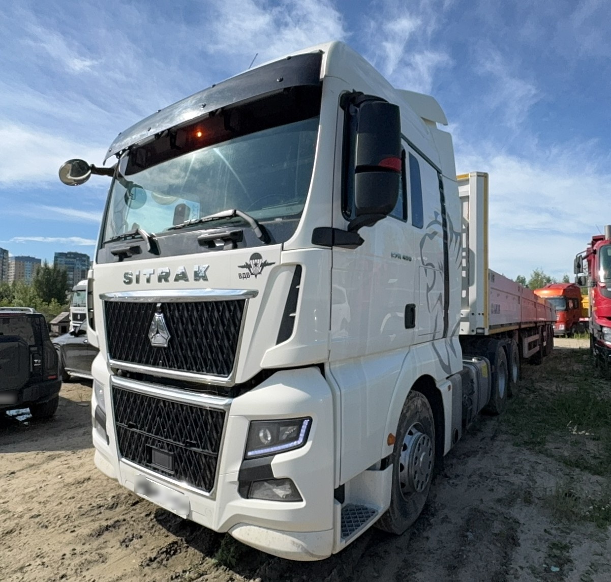 SITRAK ZZ4256V364HE — Б/У, 2024 г.