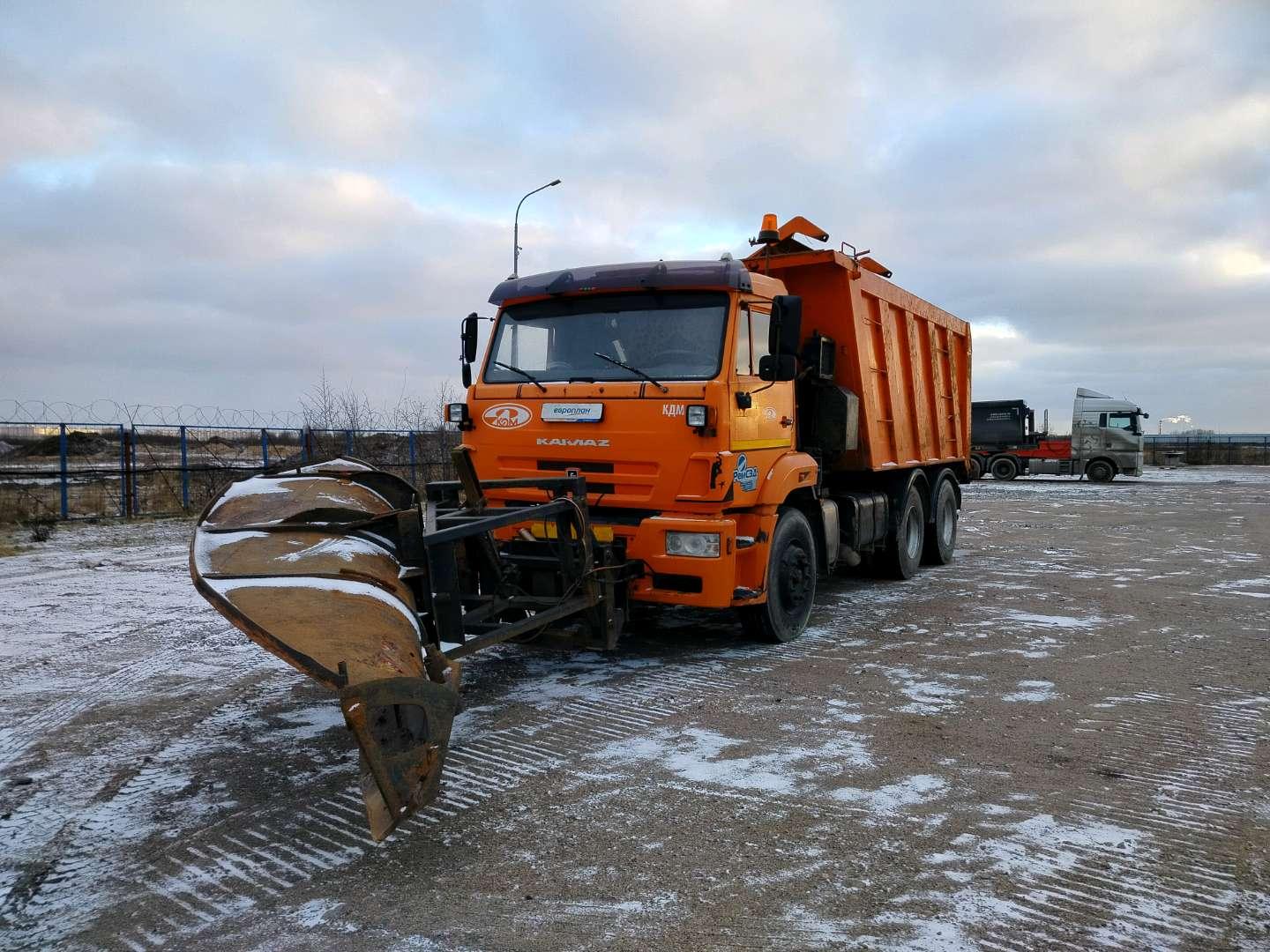 Завод КДМ, ООО (г. Смоленск) ЭД405В1 — Б/У, 2017 г. (Санкт-Петербург, 215658 км)