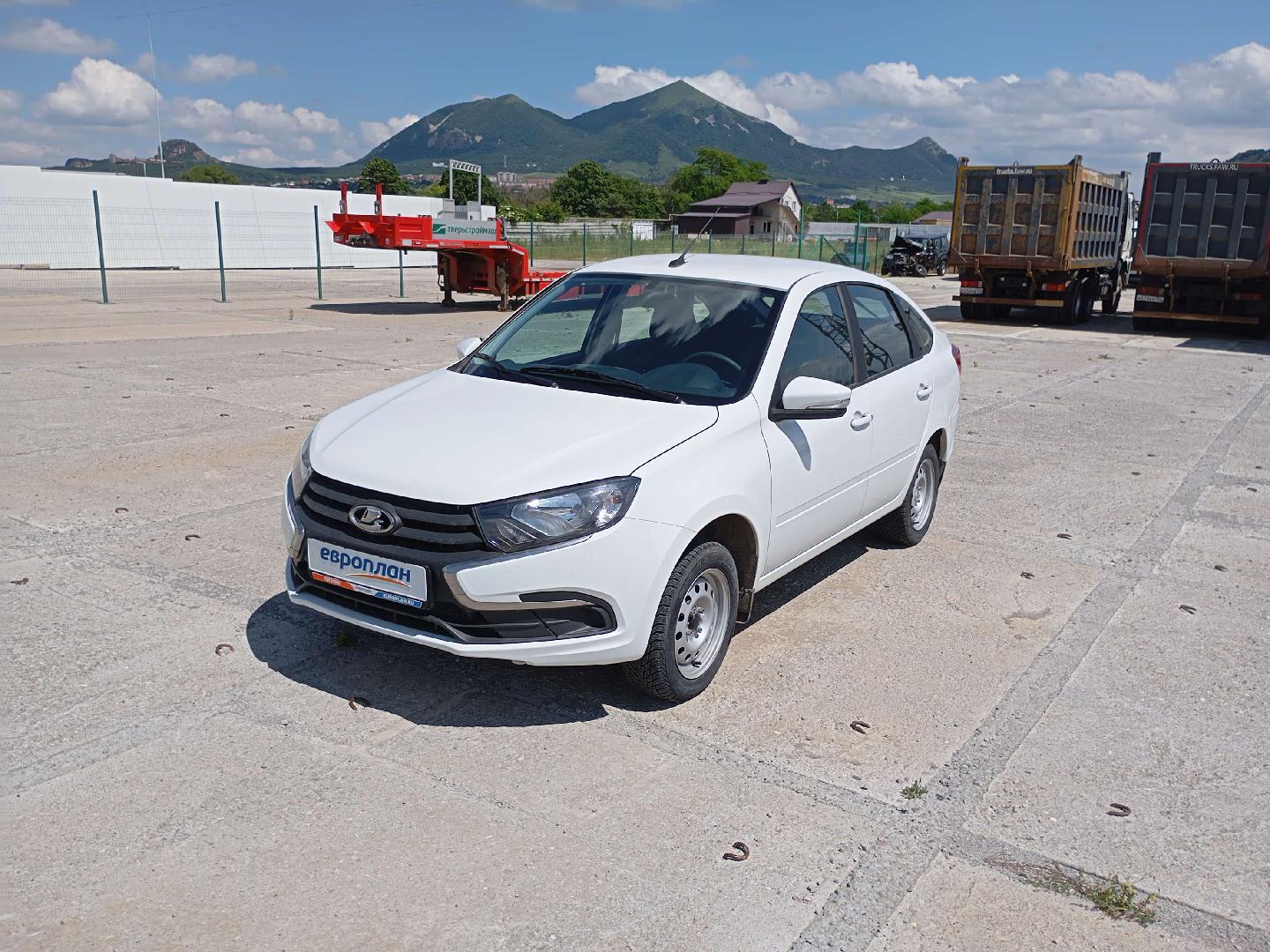 Lada Granta лифтбек — Б/У, 2024 г. (Лермонтов, 12388 км)