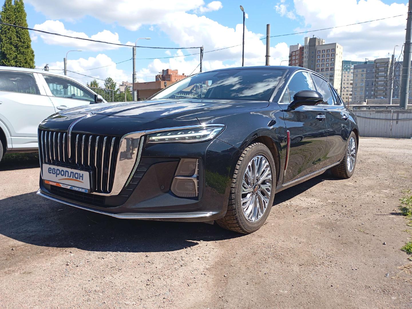 Hongqi H5 — Б/У, 2024 г. (Санкт-Петербург, 93454 км)