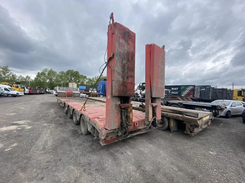 Спецприцеп 9942 Полуприцеп тяжеловоз 4 оси 9942L4 — Б/У, 2023 г.