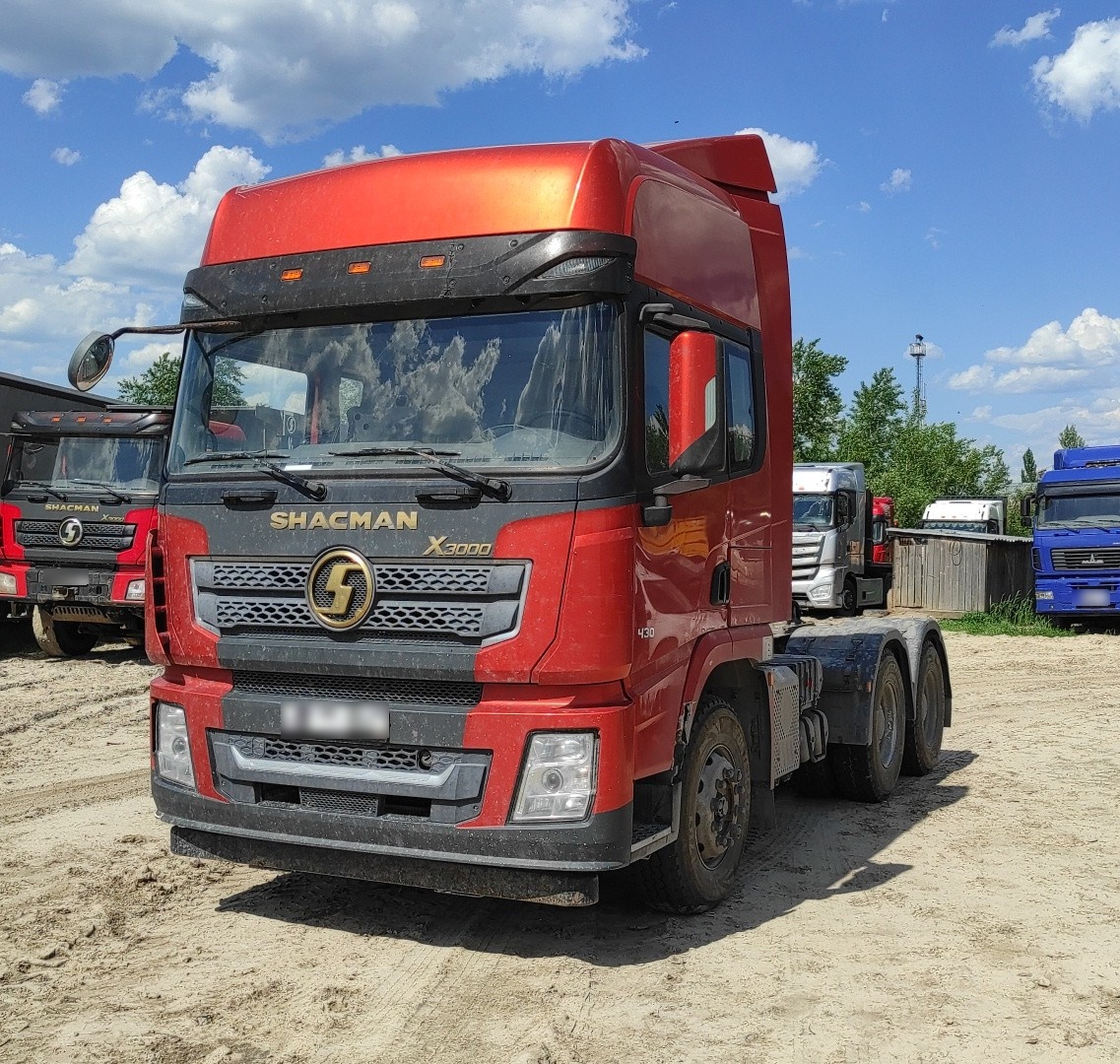 Shacman (Shaanxi) SX42584V324 — Б/У, 2022 г.