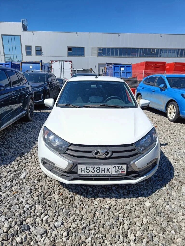 LADA GRANTA Лифтбек Comfort'23 1.6 90hp 5MT — Б/У, 2024 г.