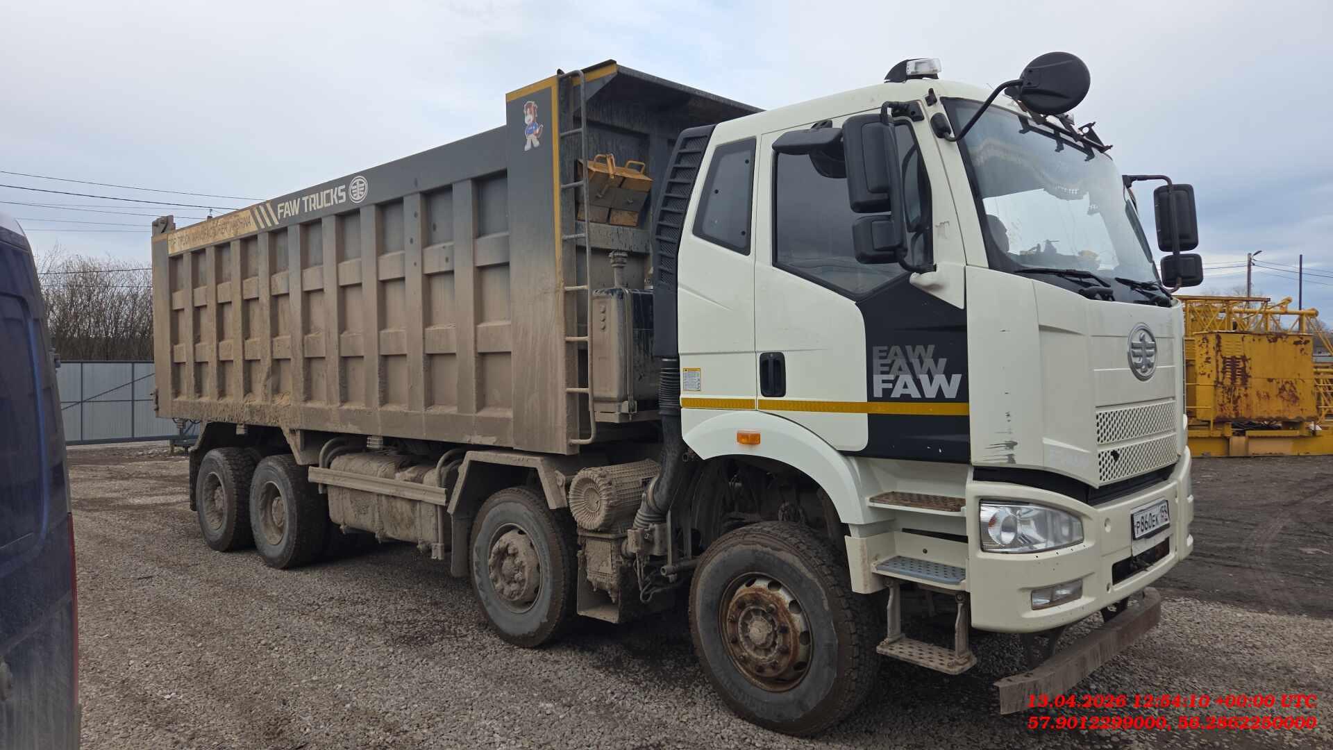 FAW (First Automotive Works) CA3310P66K24T4E5 — Б/У, 2023 г. (Пермь, 303711 км)