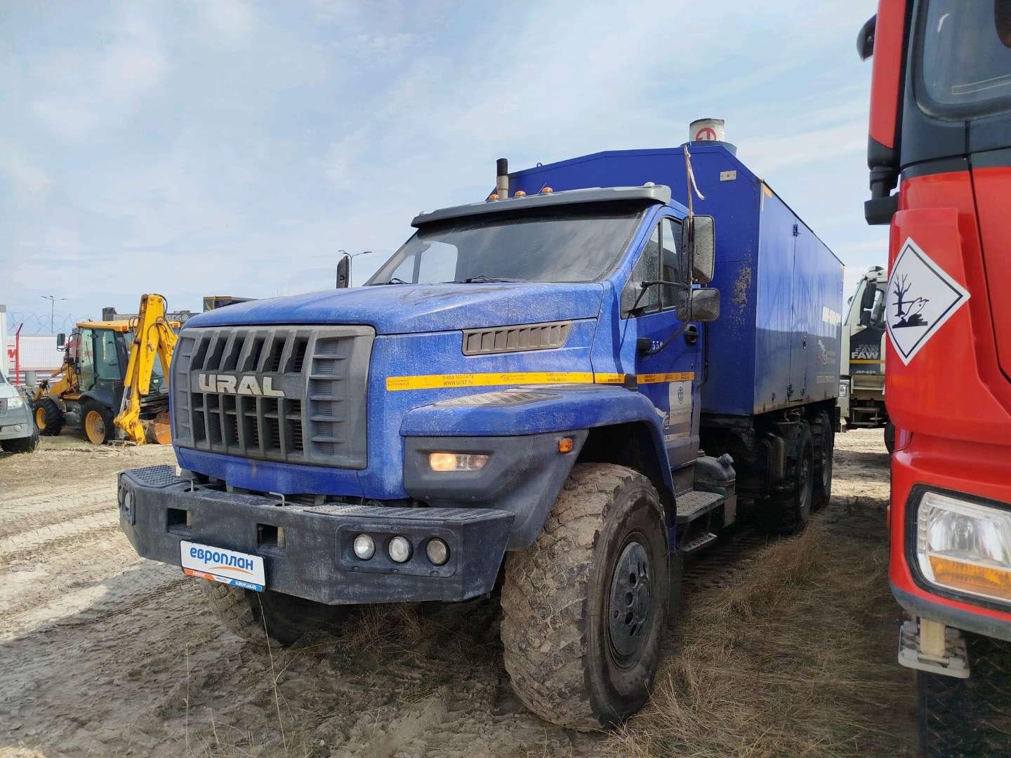 Уральский завод спецтехники, OOO, УЗСТ 6890-18 — Б/У, 2023 г. (Сургут, 92411 км)