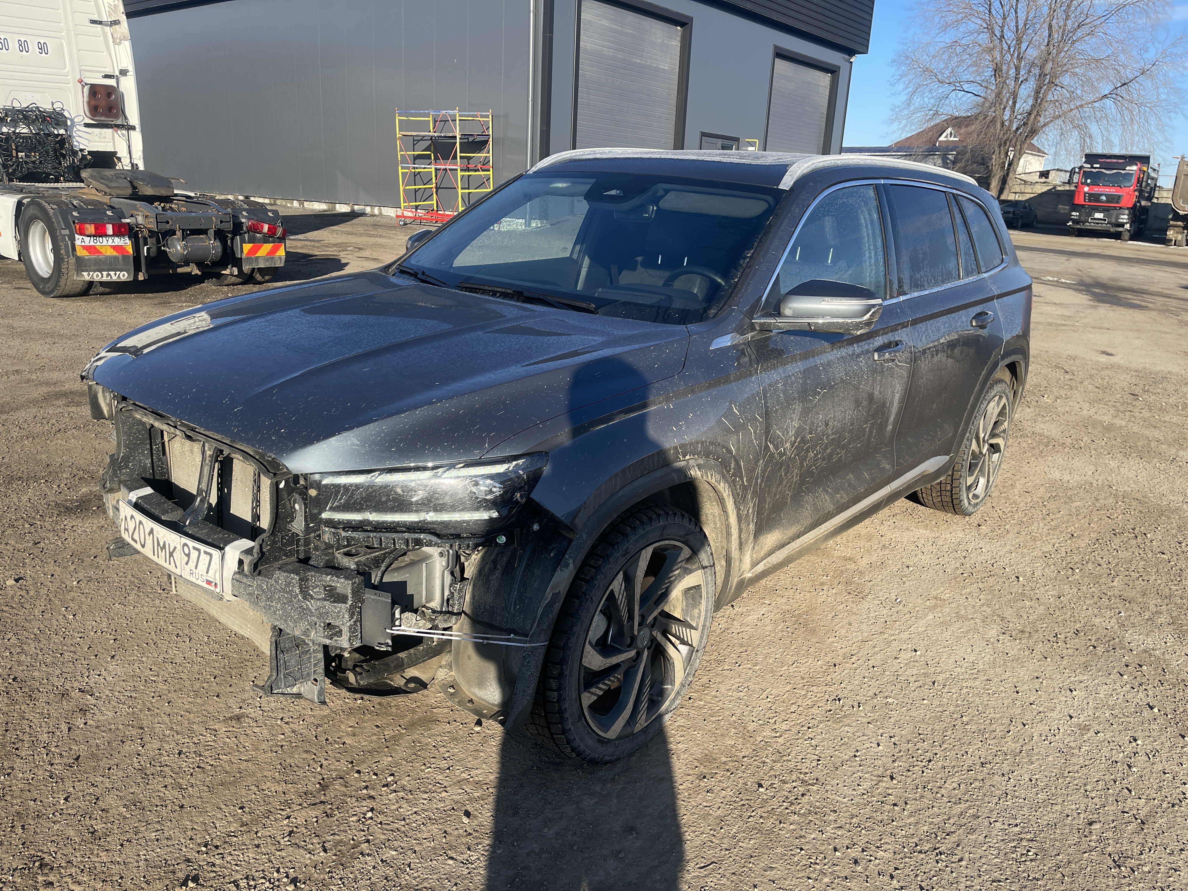 GEELY Flagship 2.0T (238 hp) 8AT 4WD (I Поколение) — Б/У, 2024 г.