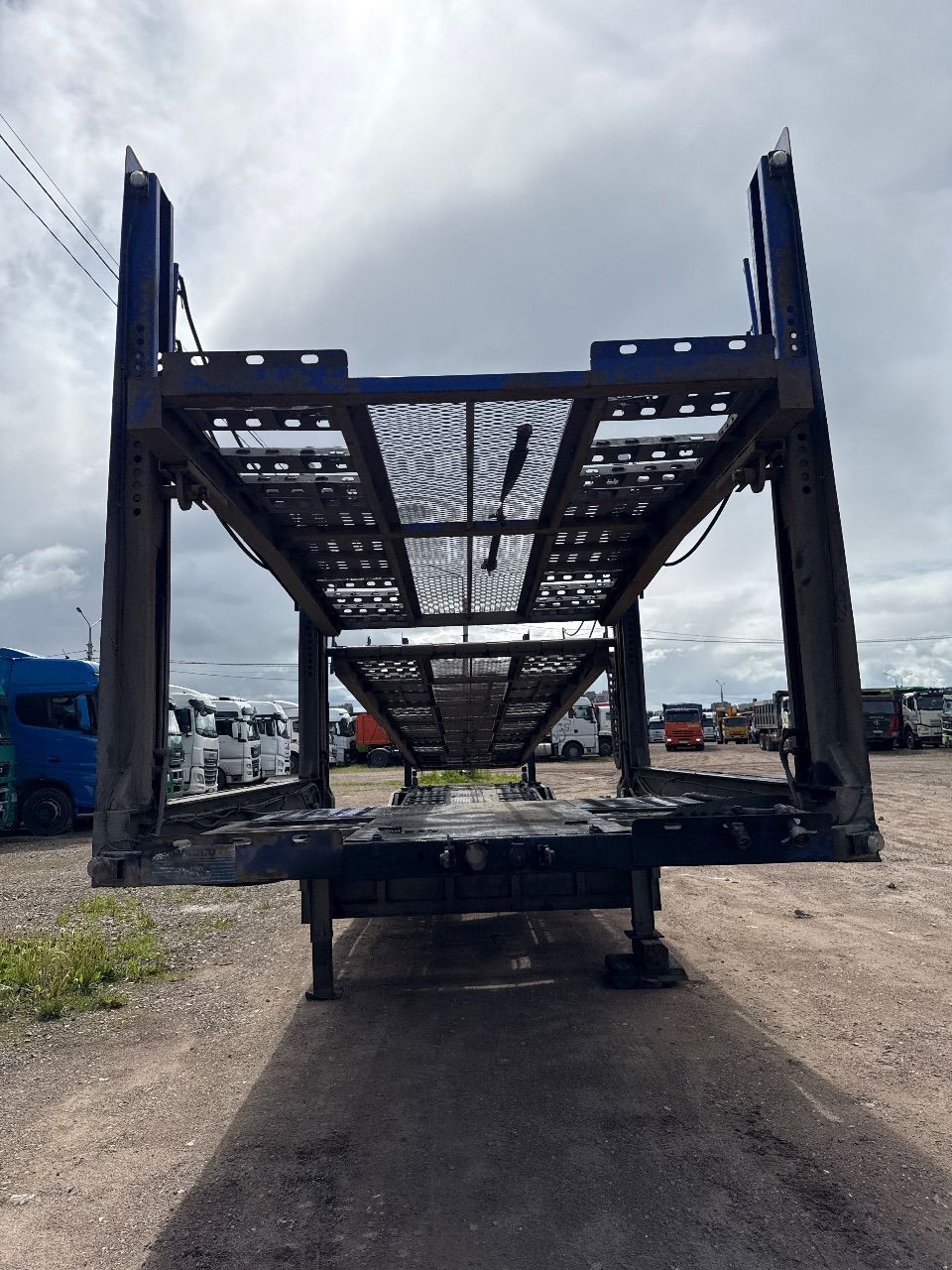 Rolfo LYZ9220 Полуприцеп автовоз LYZ9220TCL — Б/У, 2024 г.