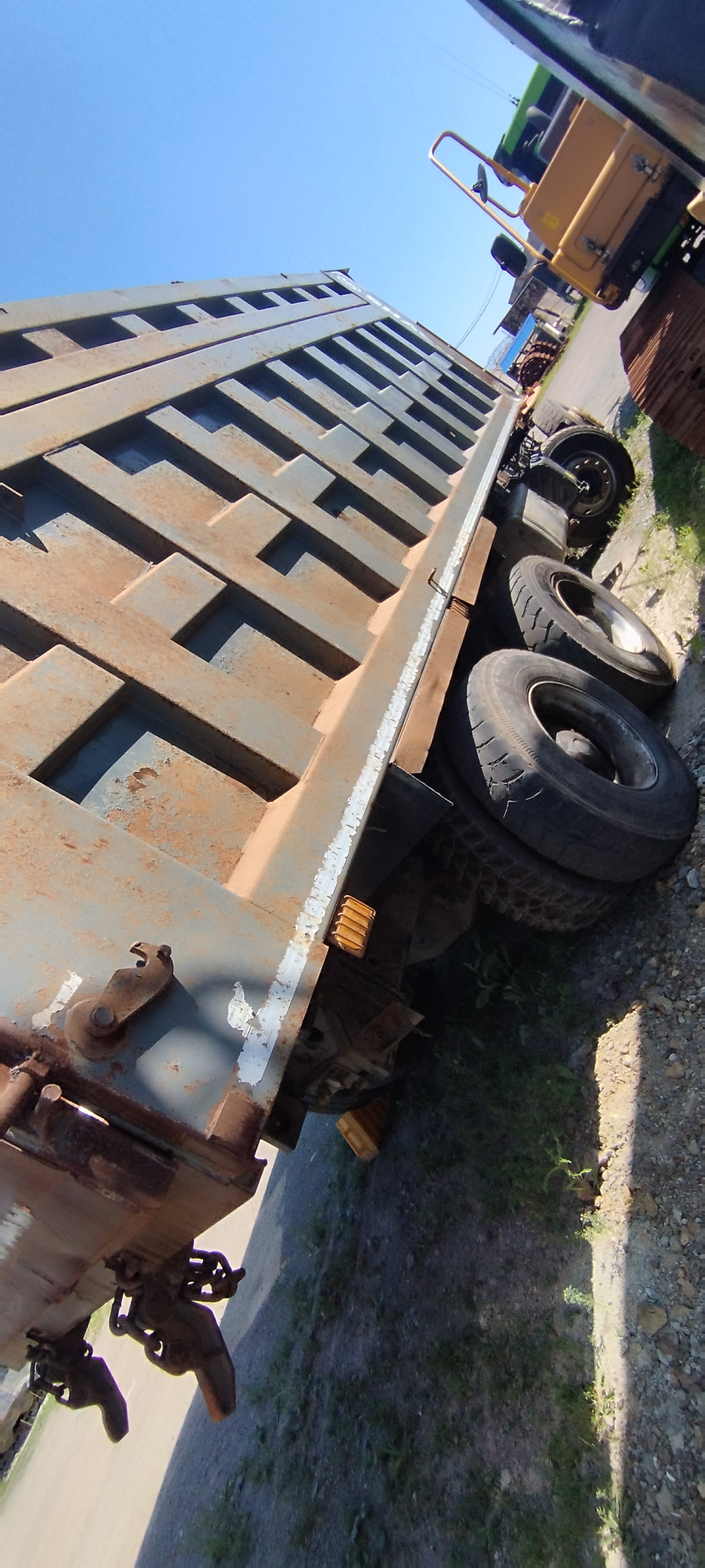 Shacman (Shaanxi) SX 8x4 Самосвал SX331863366 — Б/У, 2024 г.