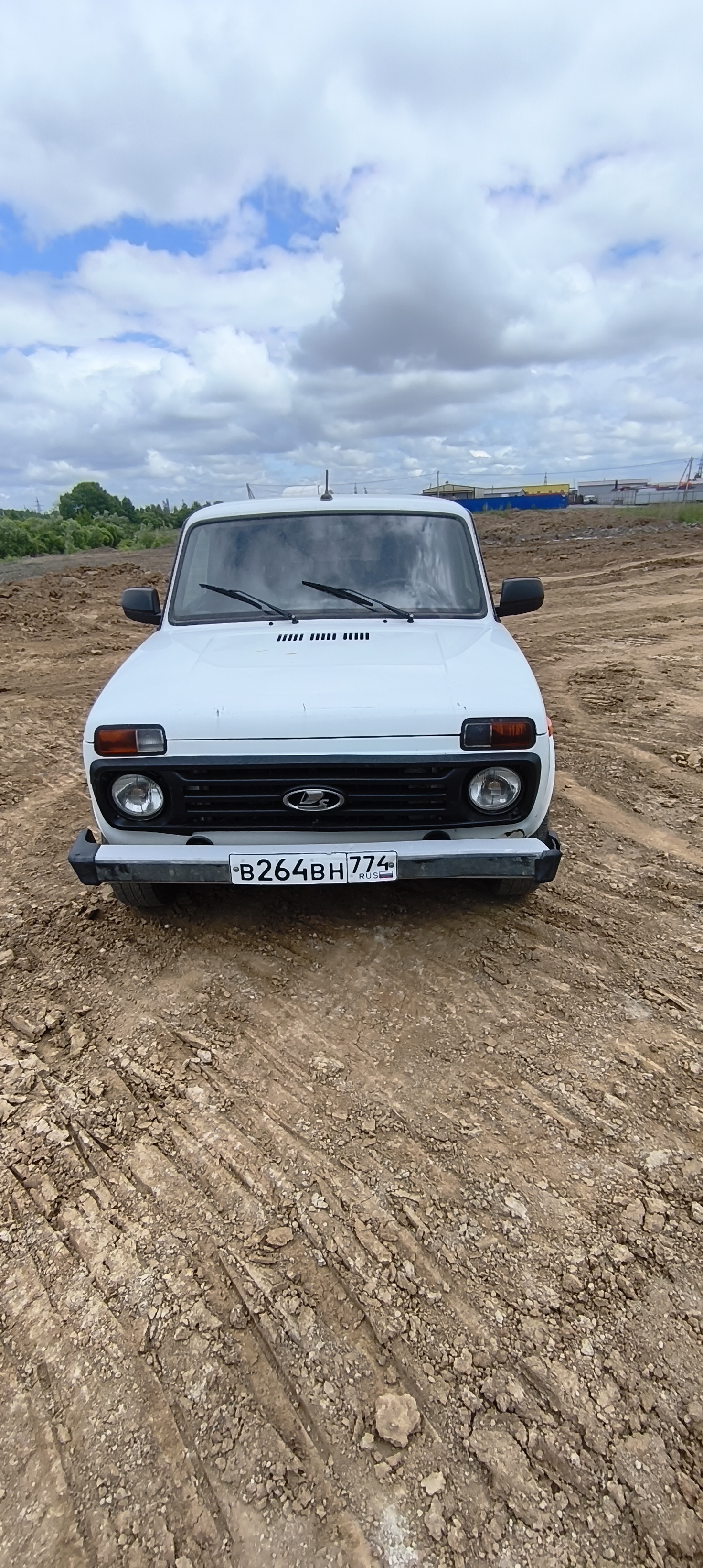 LADA 4X4 Luxe 1.7 5MT — Б/У, 2022 г.
