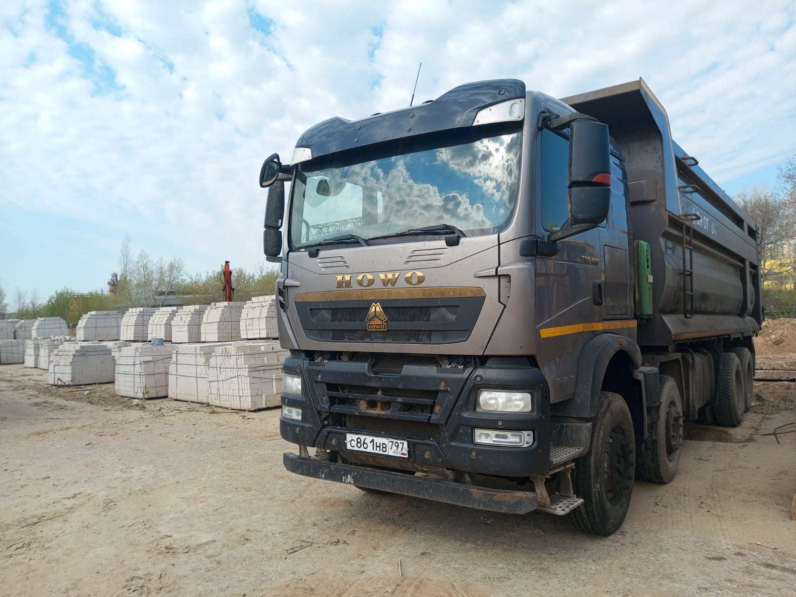 HOWO ZZ3317V386GE1 — Б/У, 2023 г.