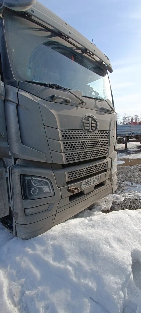 FAW JH6 4x2 Седельный тягач ORYX — Б/У, 2023 г.