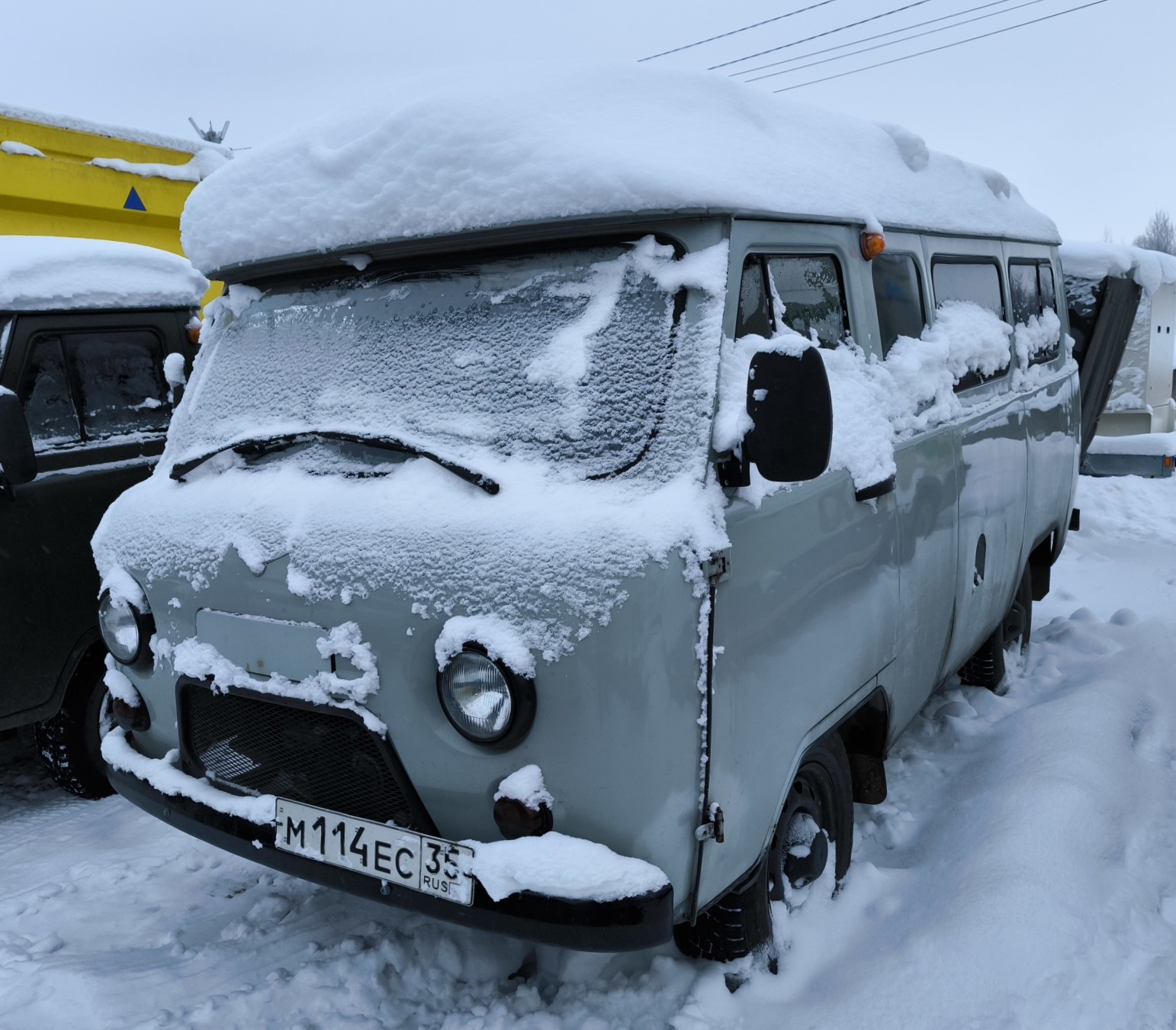 UAZ 5 мест без ABS 2.7 5MT — Б/У, 2023 г.