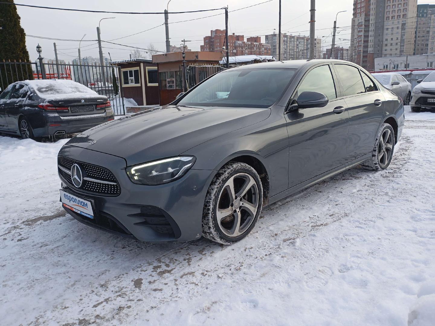 Mercedes-Benz E седан — Б/У, 2021 г. (Санкт-Петербург, 300000 км)