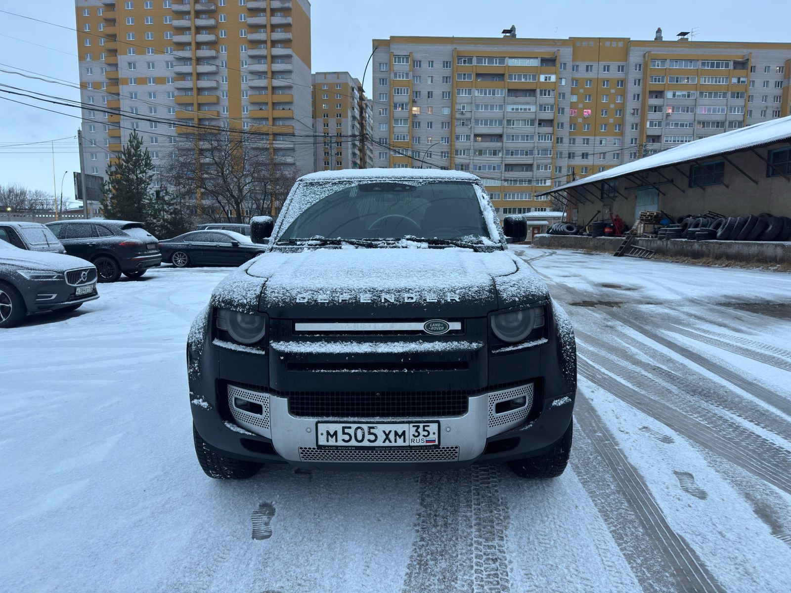 Land Rover Defender 3.0D 249PS X-Dyn SE — Б/У, 2022 г.