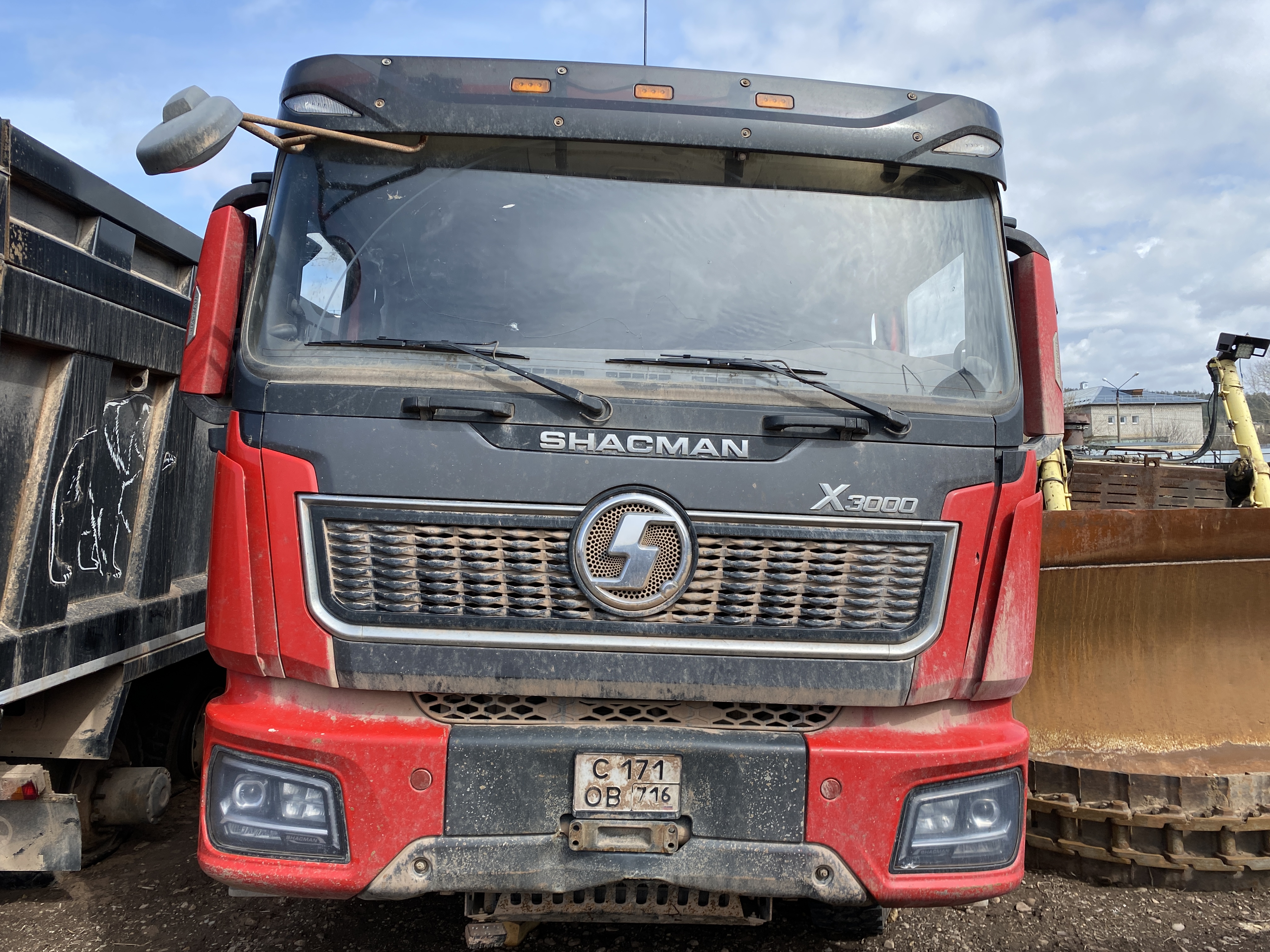 Shacman (Shaanxi) SX 8x4 Самосвал SX331863366 — Б/У, 2023 г.