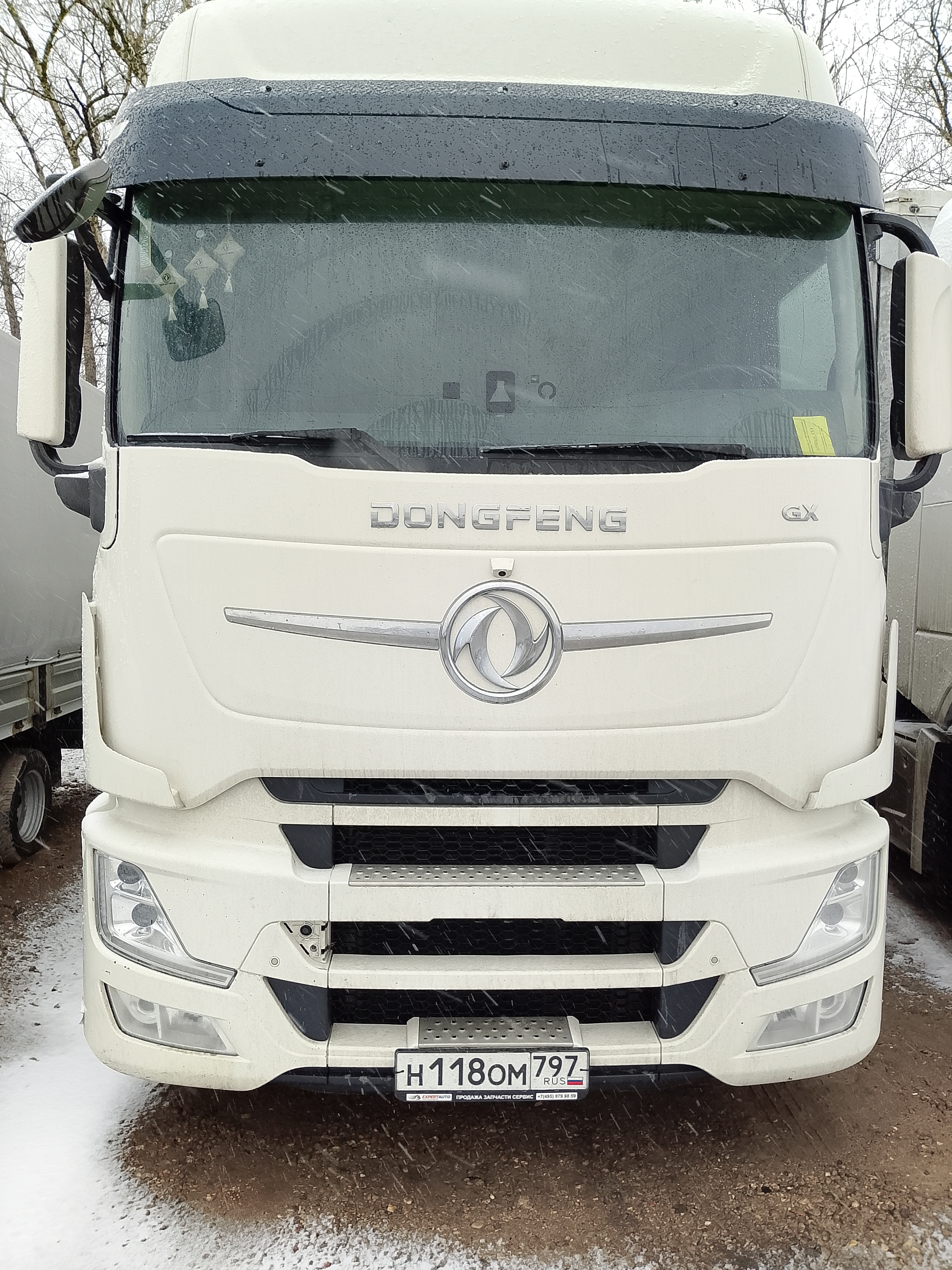 DongFeng GX 4x2 Седельный тягач DFH4180 — Б/У, 2023 г.