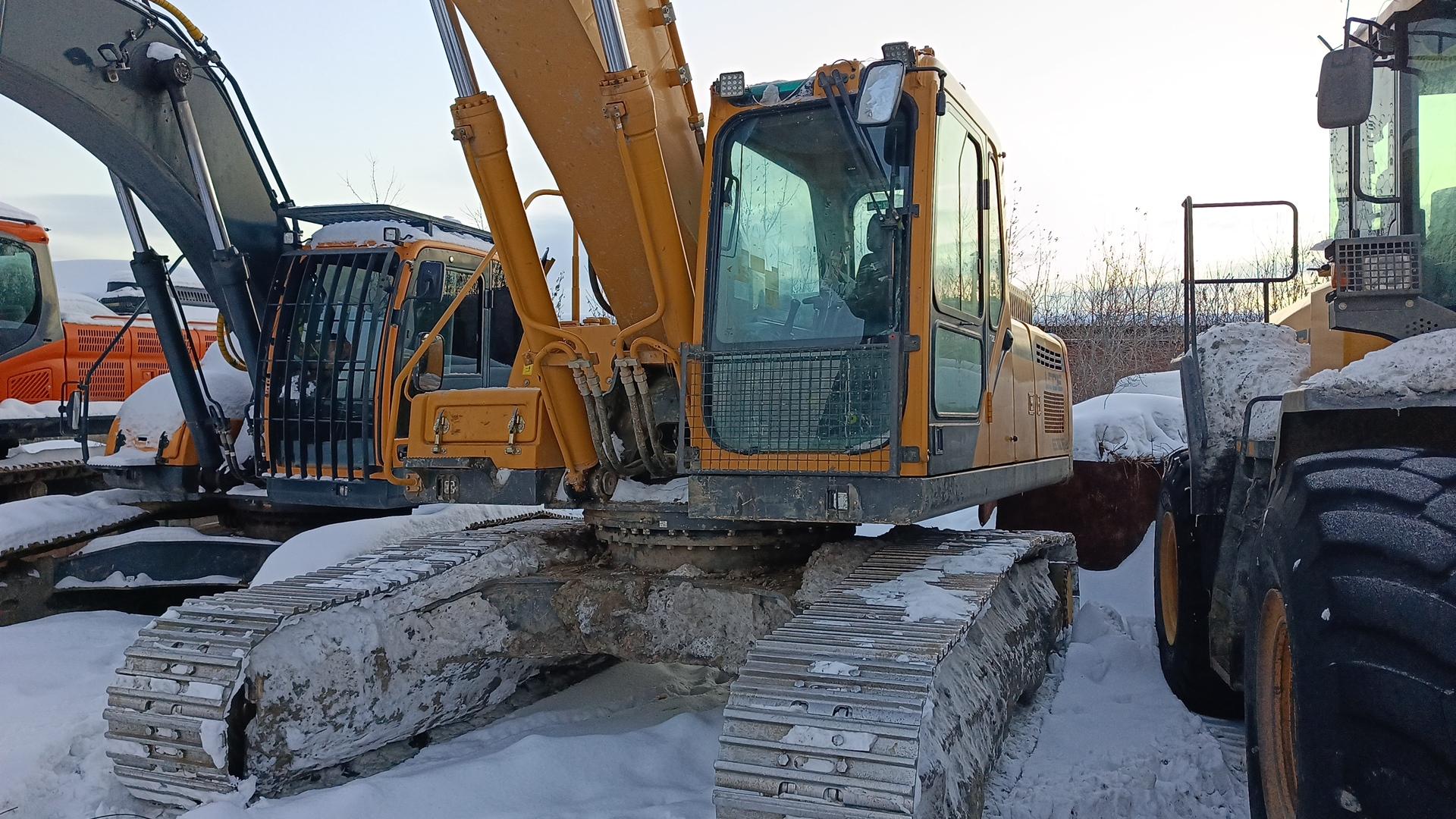 SDLG (Shandong Lingong Construction Machinery Co., PowerCat) E6300F — Б/У, 2023 г. (Кемерово, новый)
