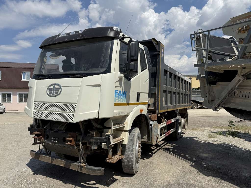 FAW CA 3250 6x4 Самосвал — Б/У, 2022 г.