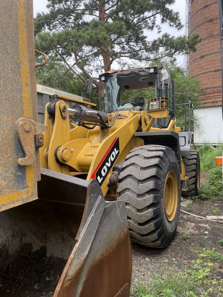 LOVOL FL966 Фронтальный погрузчик — Б/У, 2022 г.