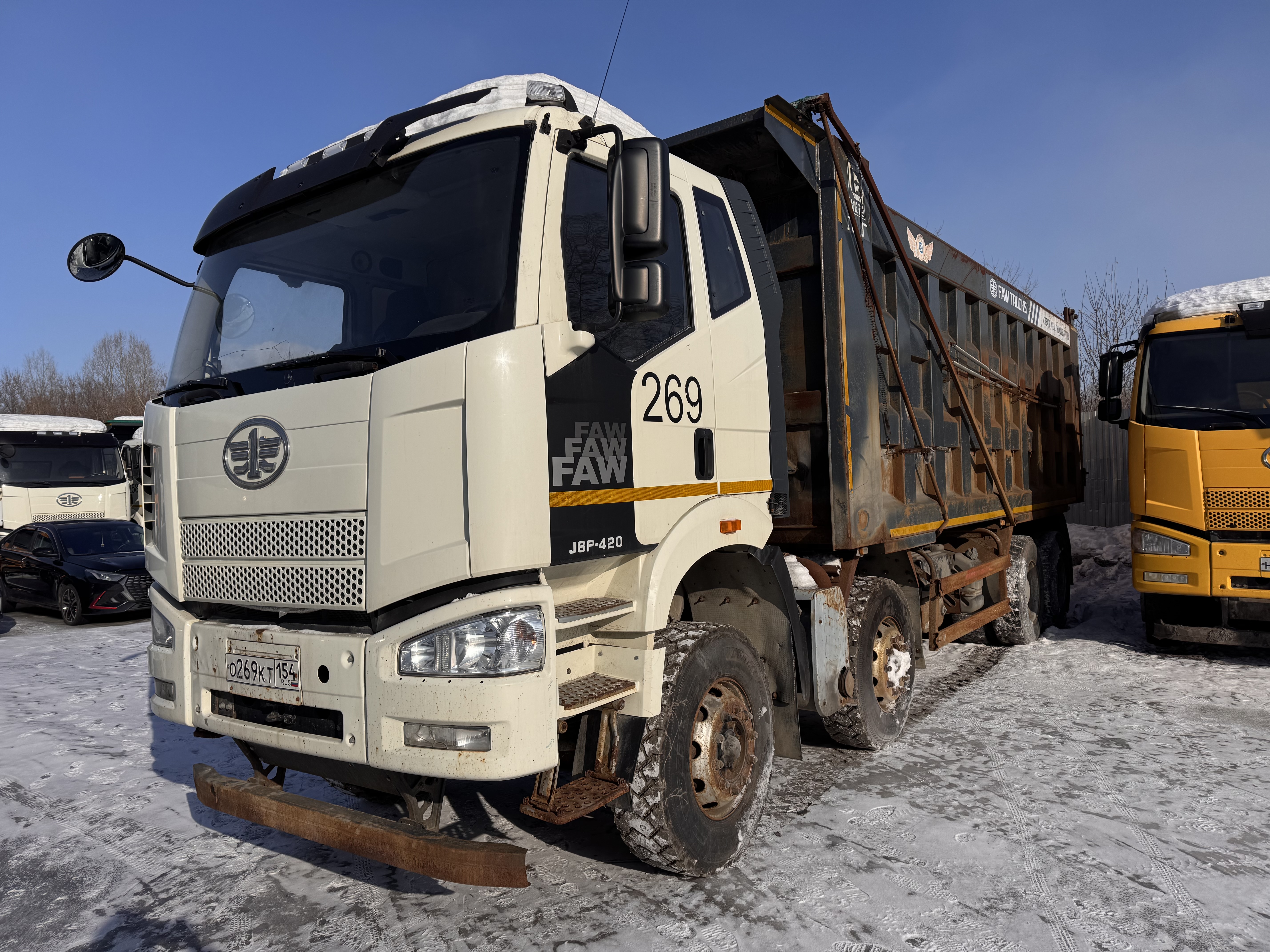 FAW J6* 8x4 Самосвал — Б/У, 2022 г.